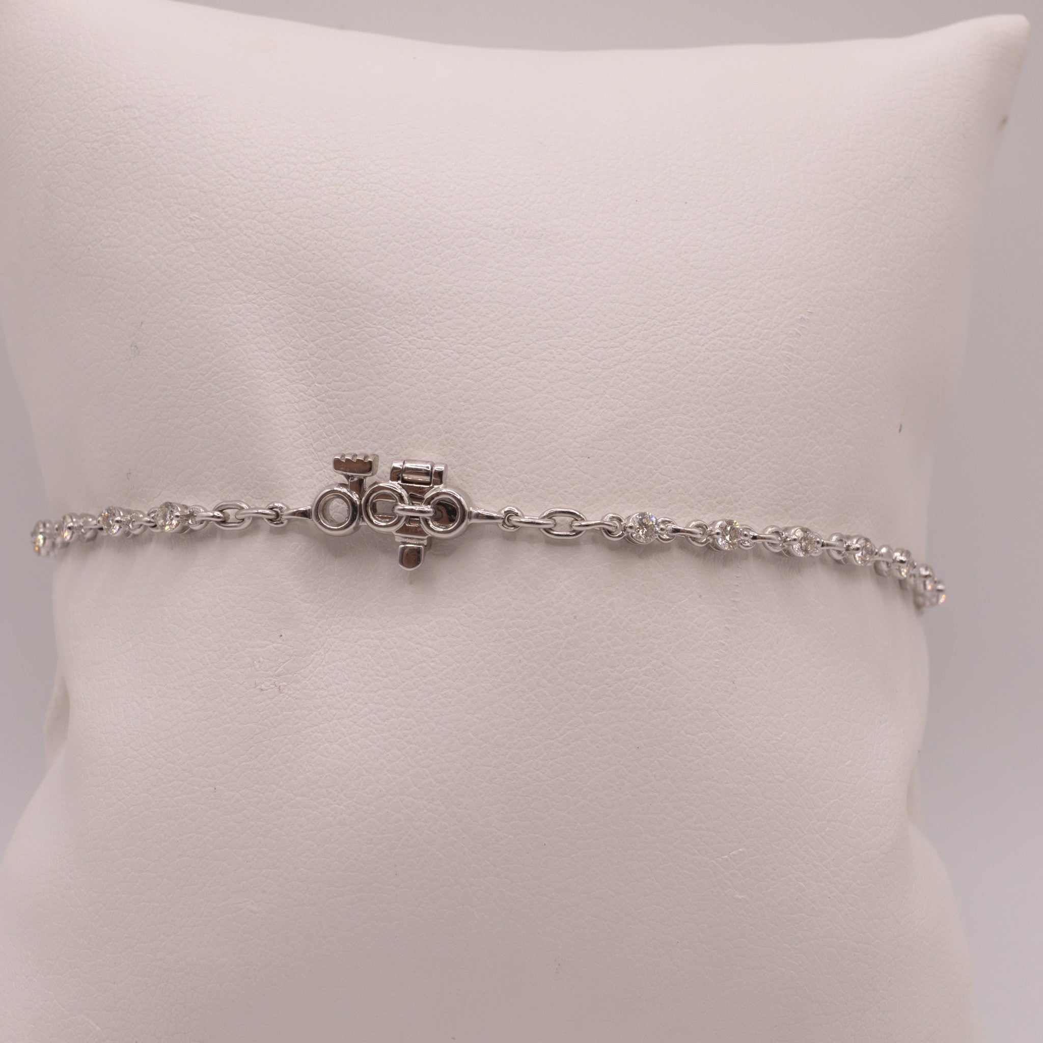 14KWG Diamond Chain Link Bracelet
