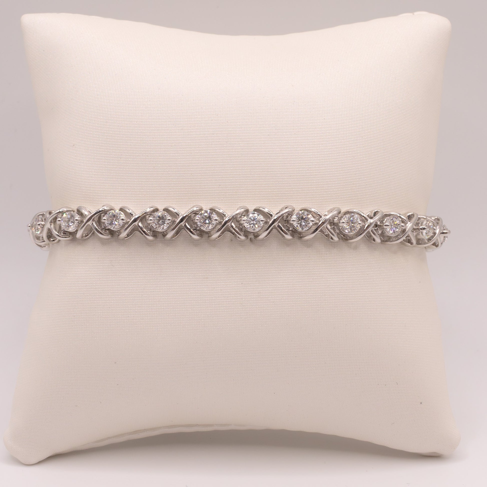 14KWG Diamond Cross-Stitch Style Tennis Bracelet