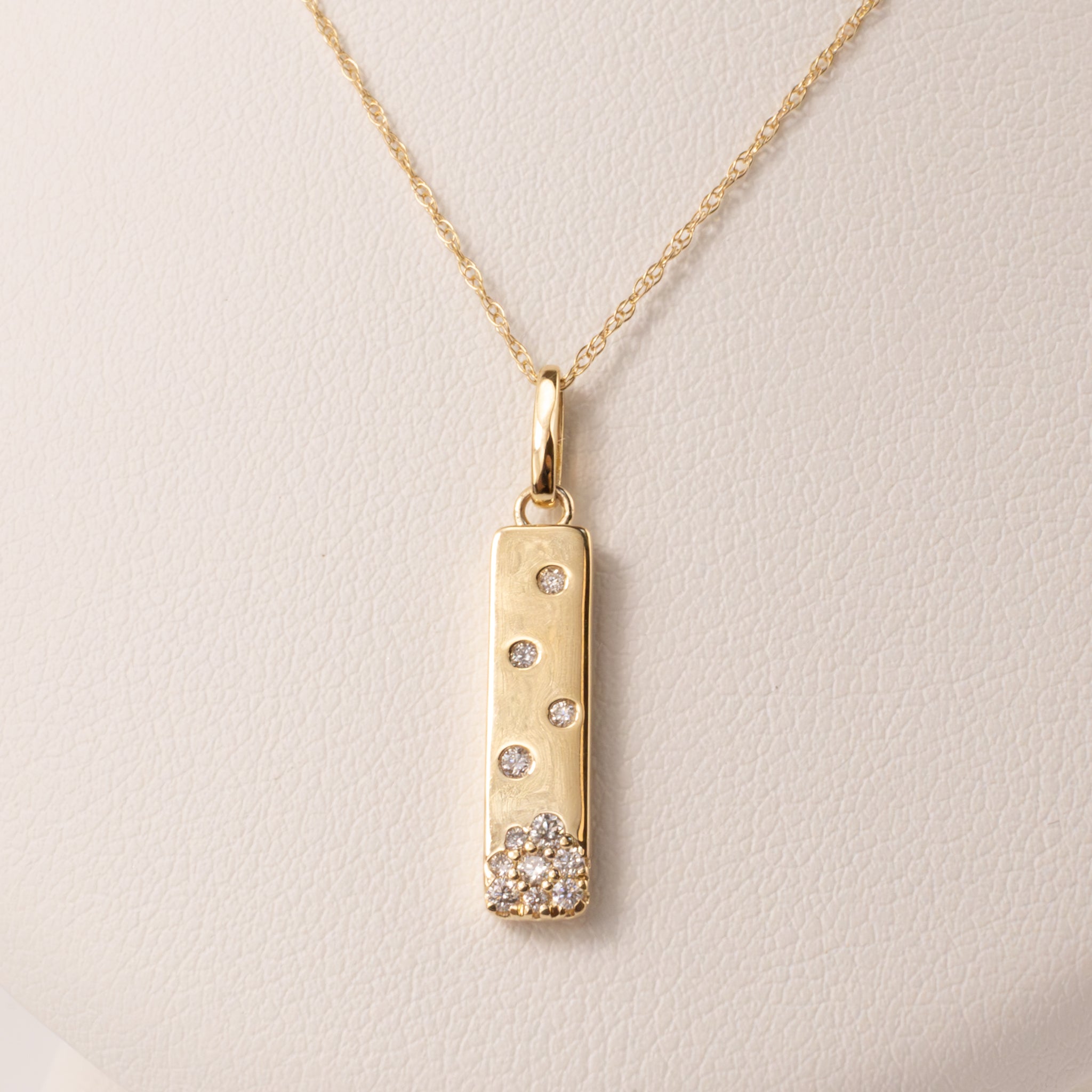 14KYG Diamond Vertical Bar Necklace