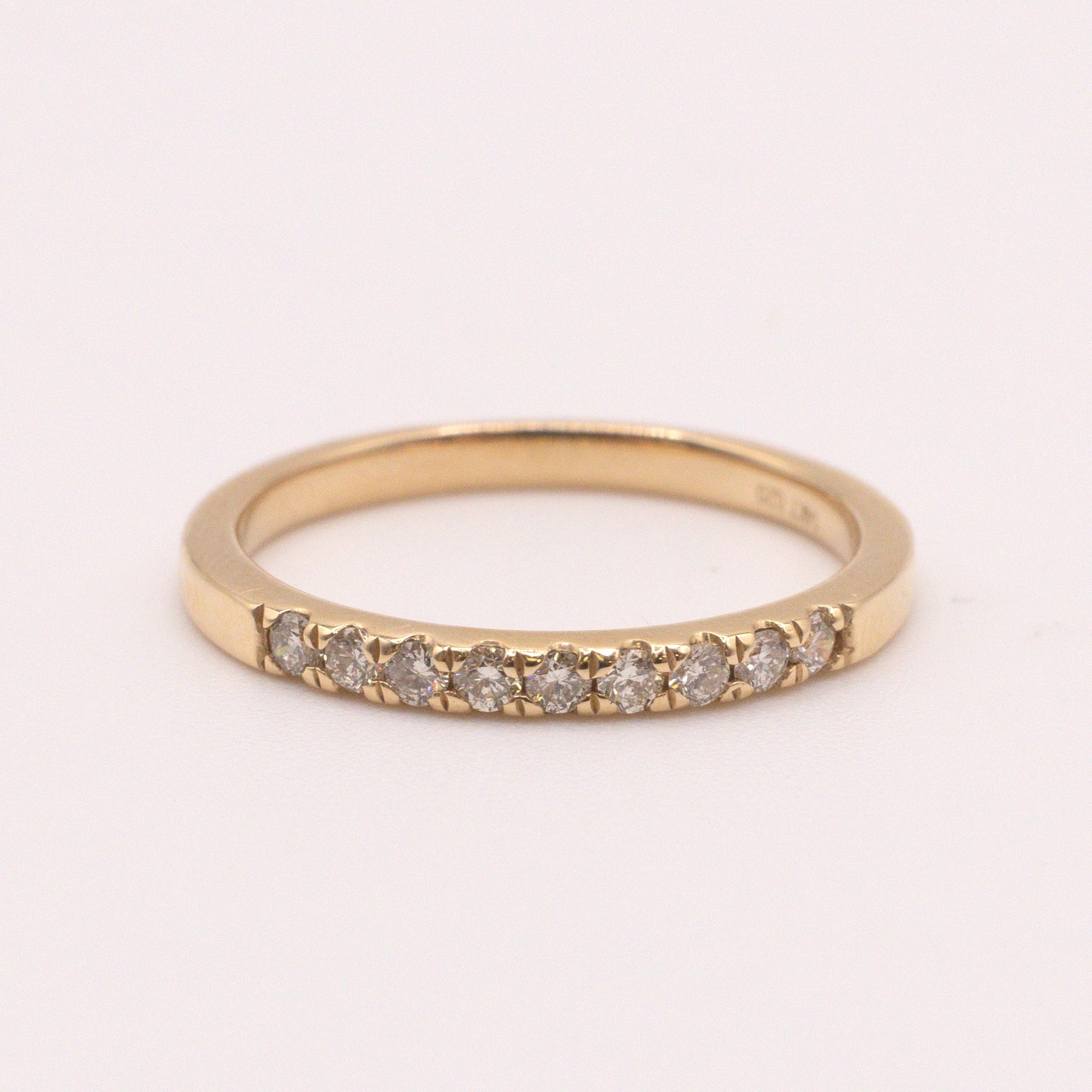 14KYG Prong Set Diamond Band