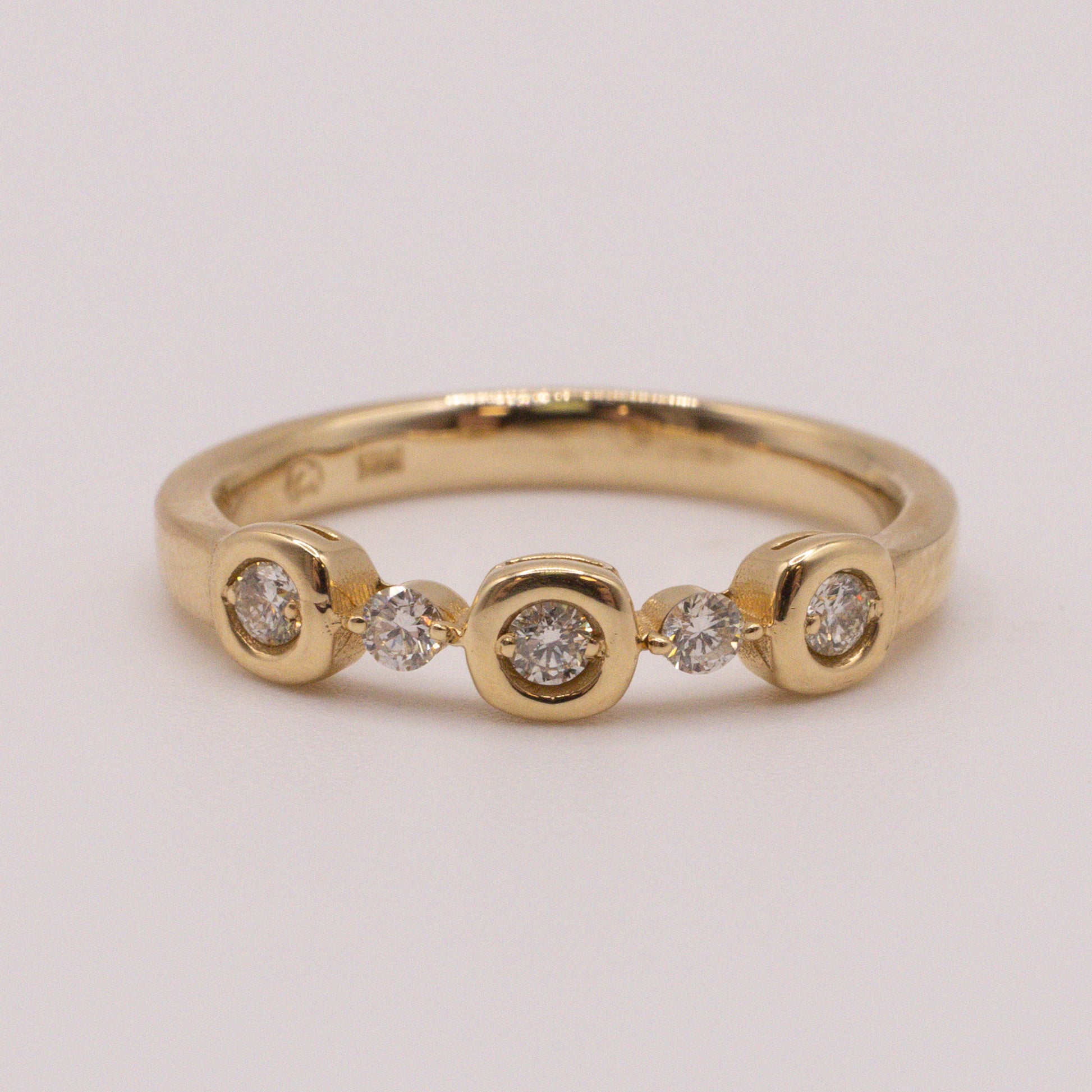 14KYG Diamond Geometric Bubbly Band