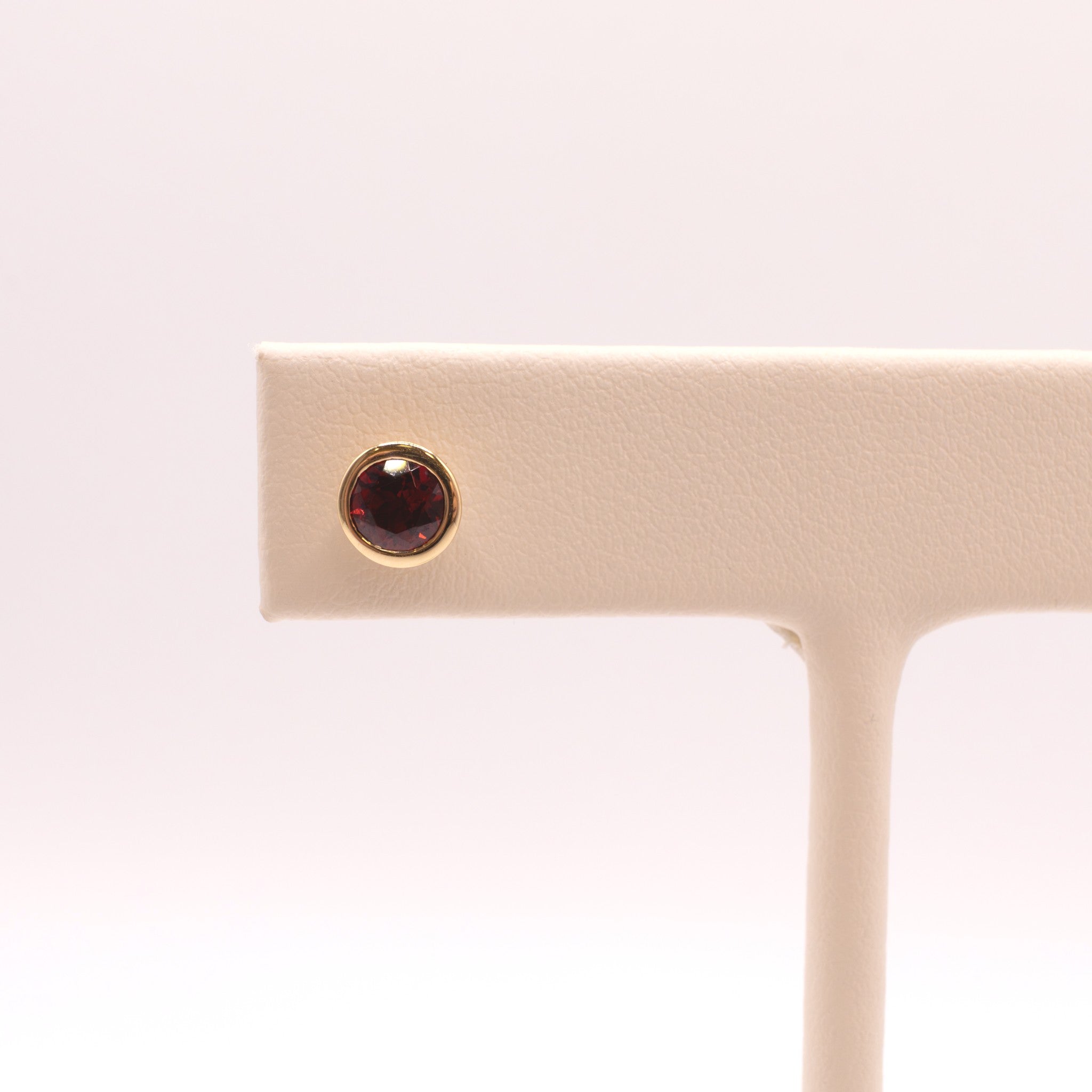 14KYG Garnet Round Bezel Set Stud Earrings