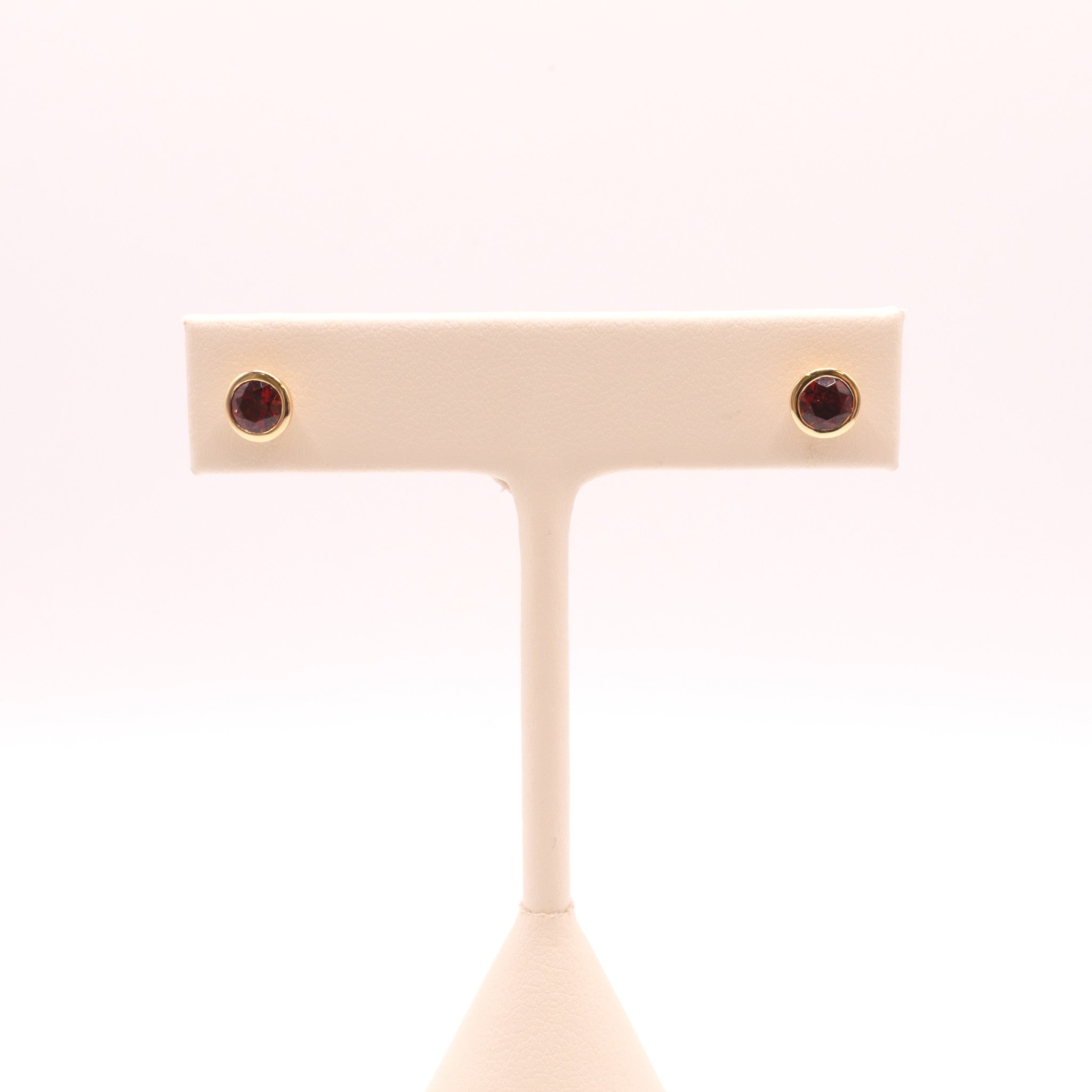 14KYG Garnet Round Bezel Set Stud Earrings