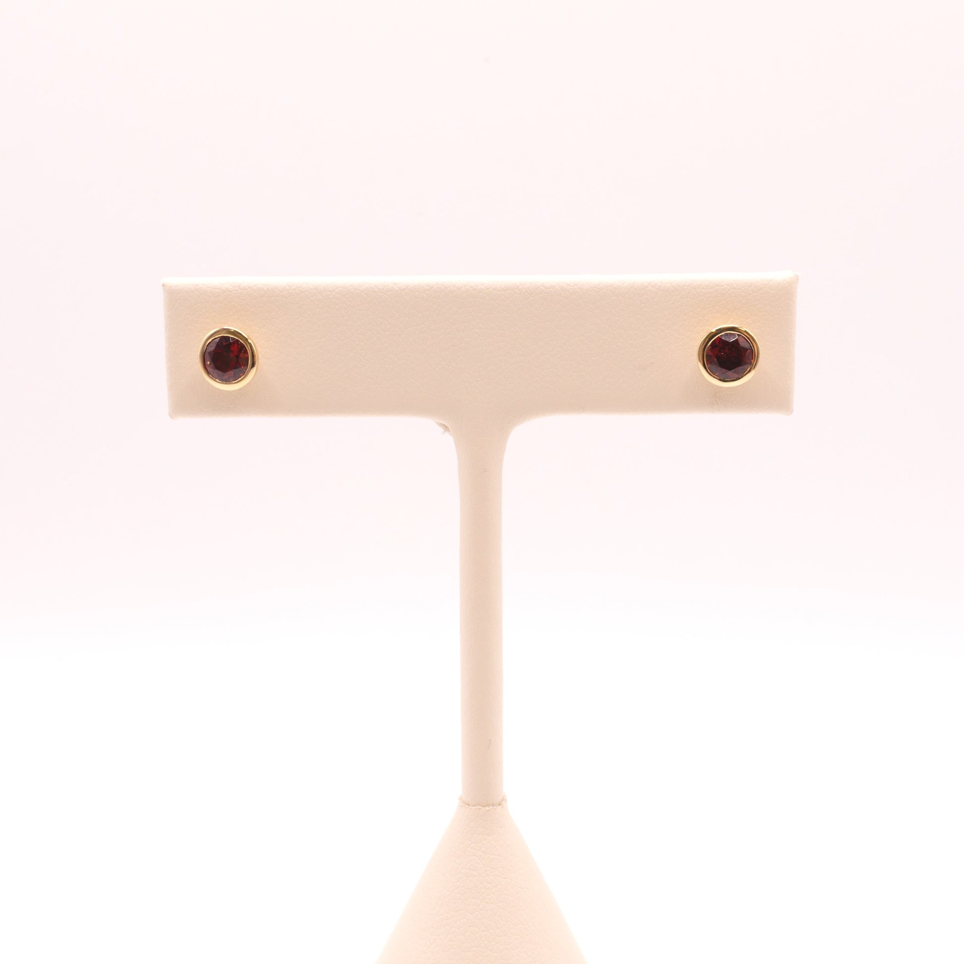 14KYG Garnet Round Bezel Set Stud Earrings