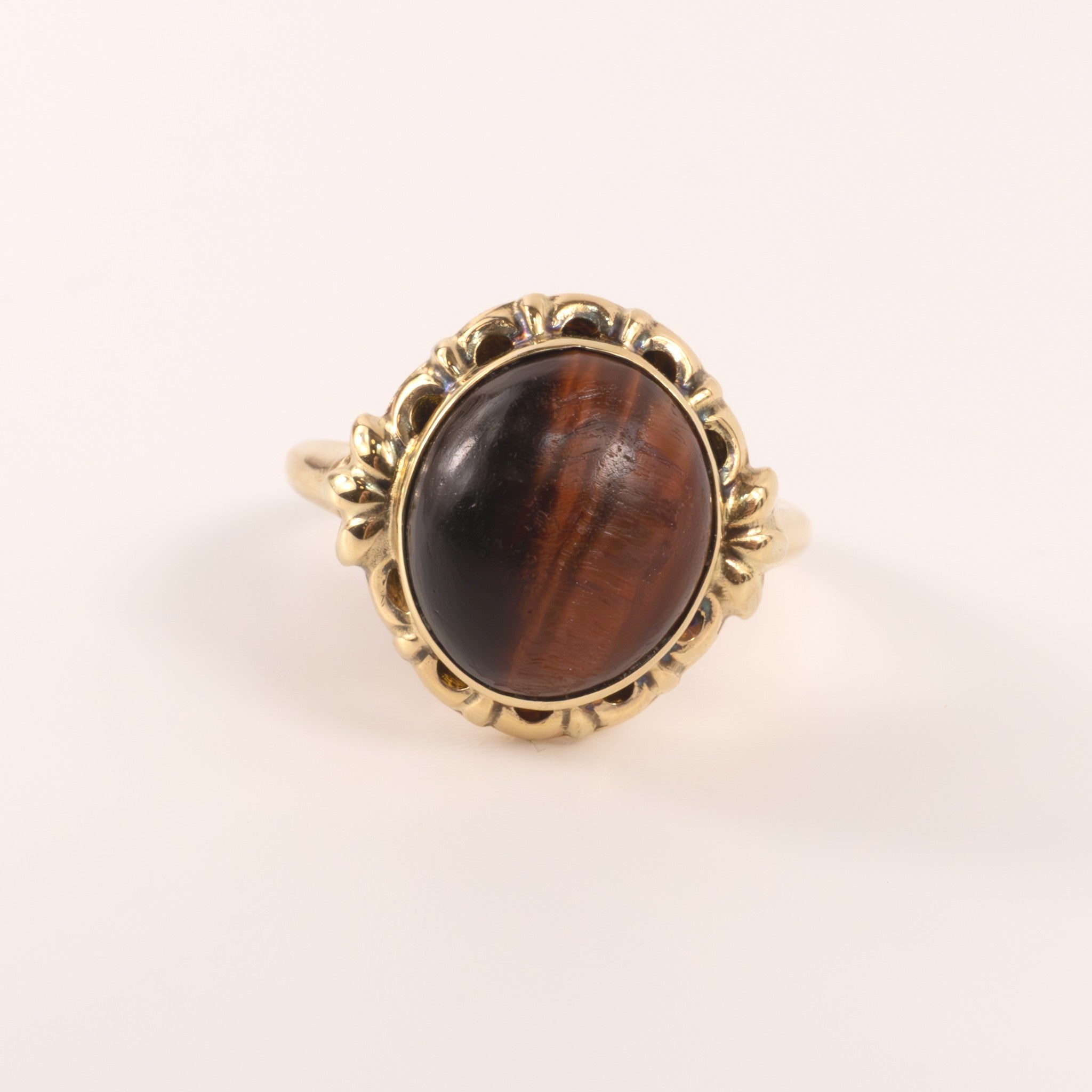 14KYG Tiger's Eye Scallop Halo Ring