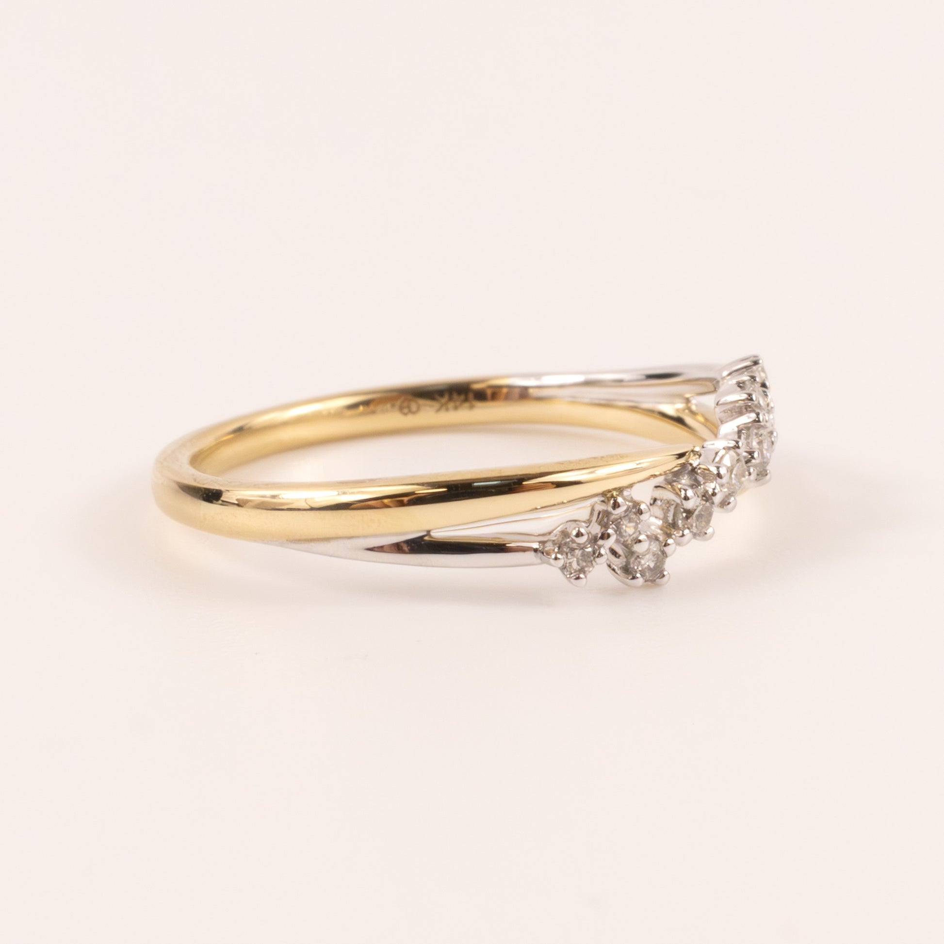 14K Two-Tone Climbing Diamond Band
