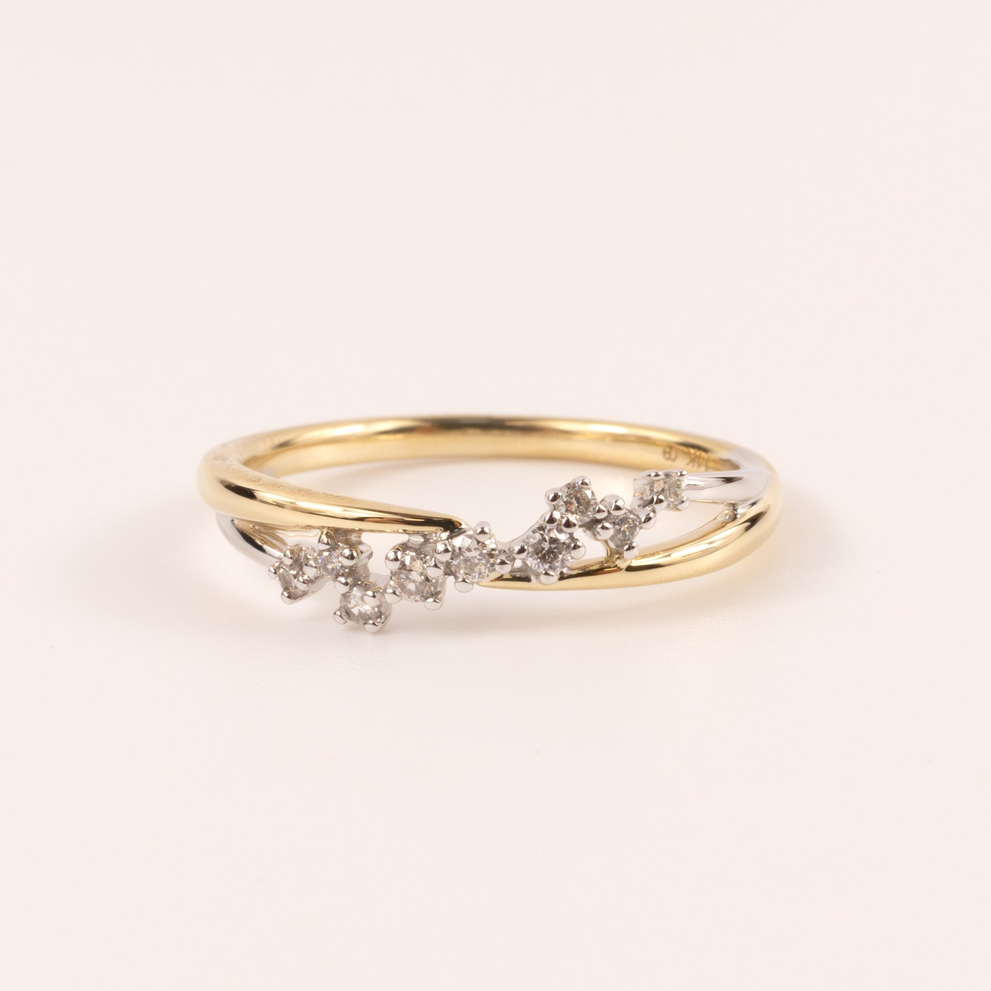 14K Two-Tone Climbing Diamond Band