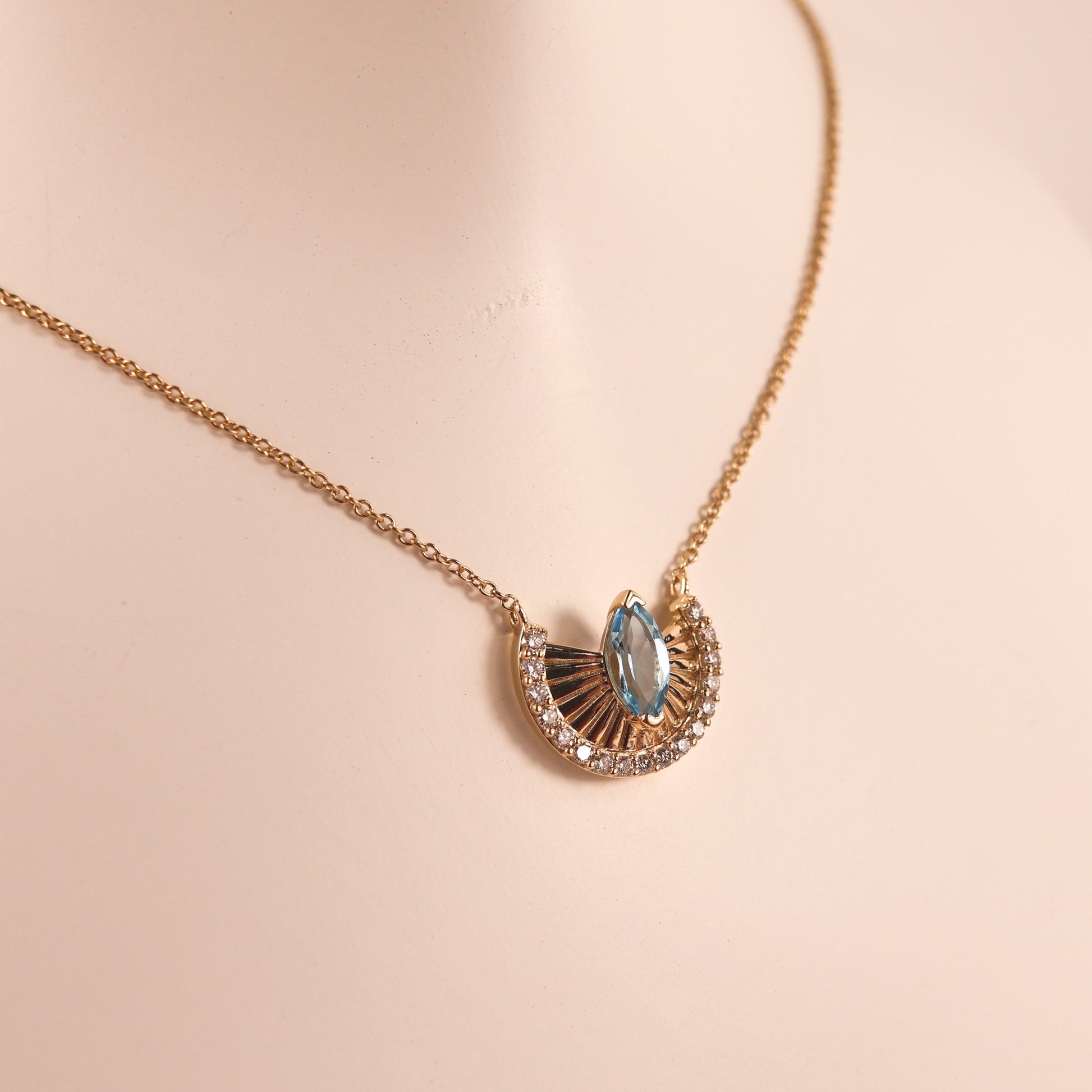 14KYG Blue Topaz and Diamond Fixed Fan Shaped Necklace