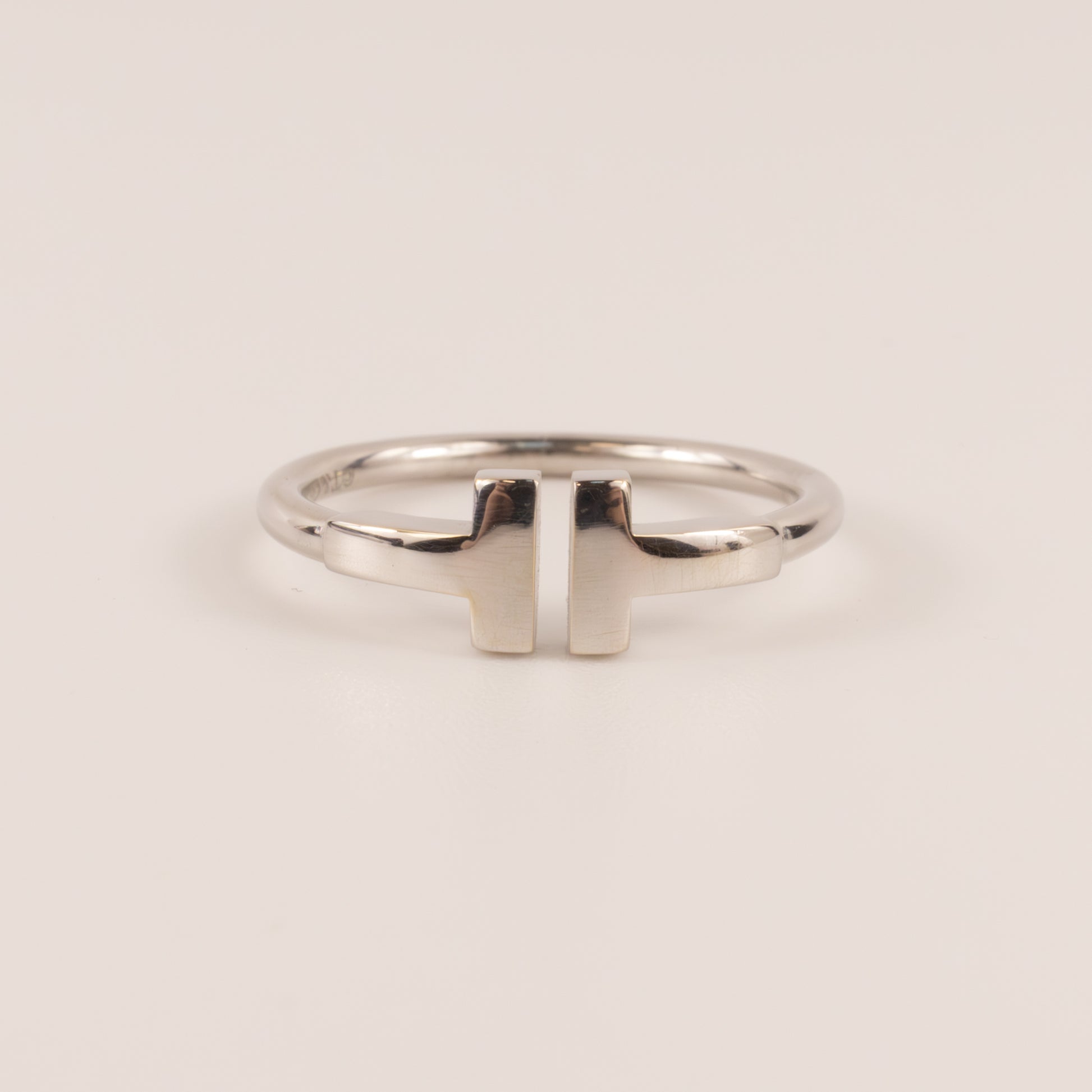 18KWG Tiffany & Co. T Ring