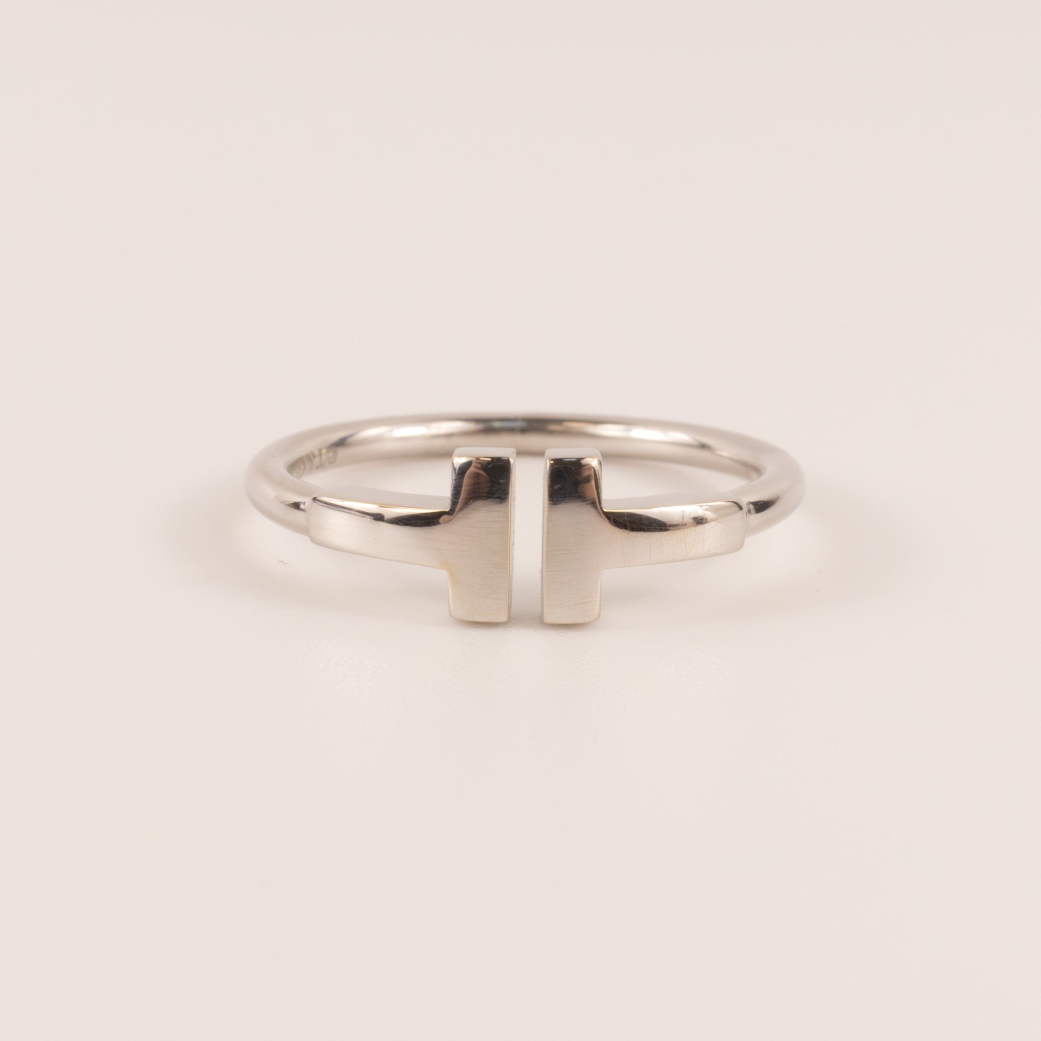 18KWG Tiffany & Co. T Ring