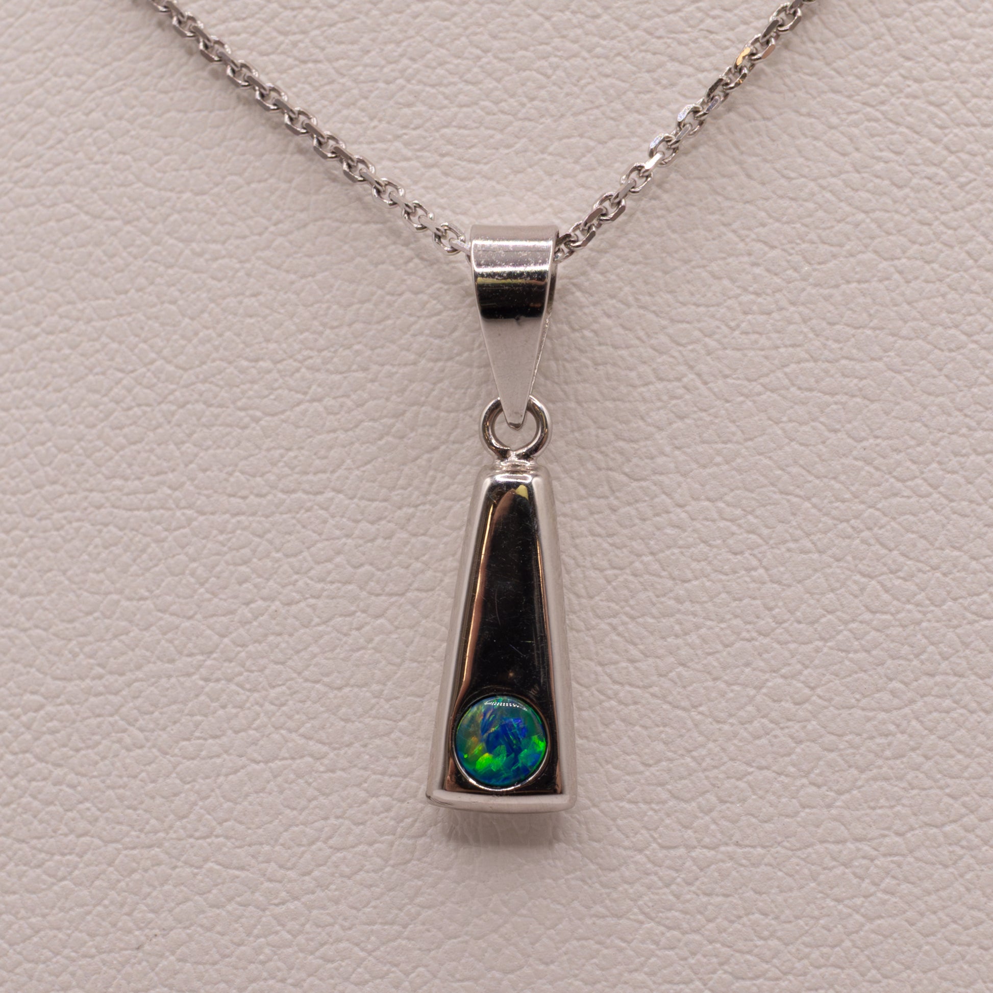 14KWG Opal Flush Set Triangle Pendant