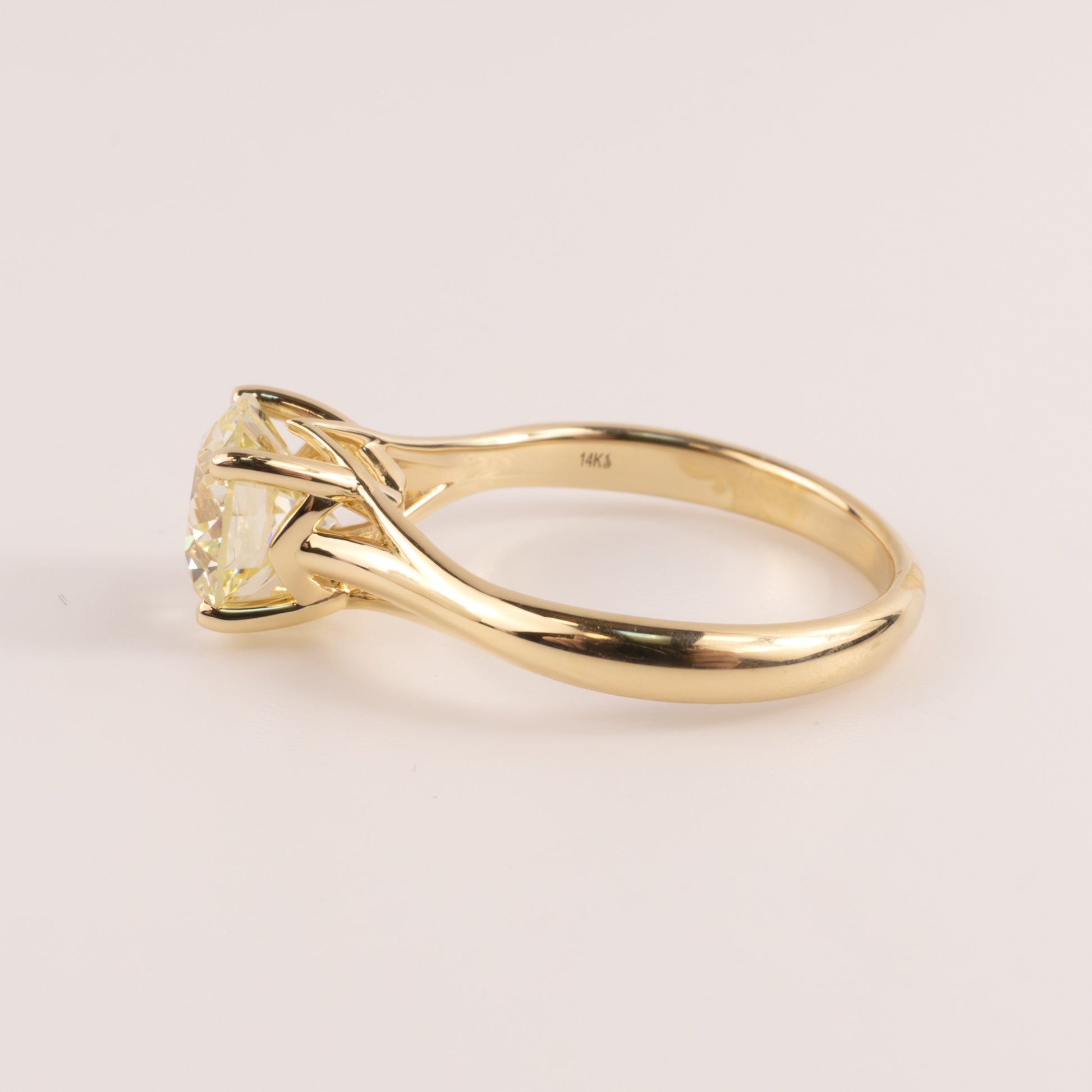 14KYG Round Diamond 2.13ct Solitare Engagement Ring