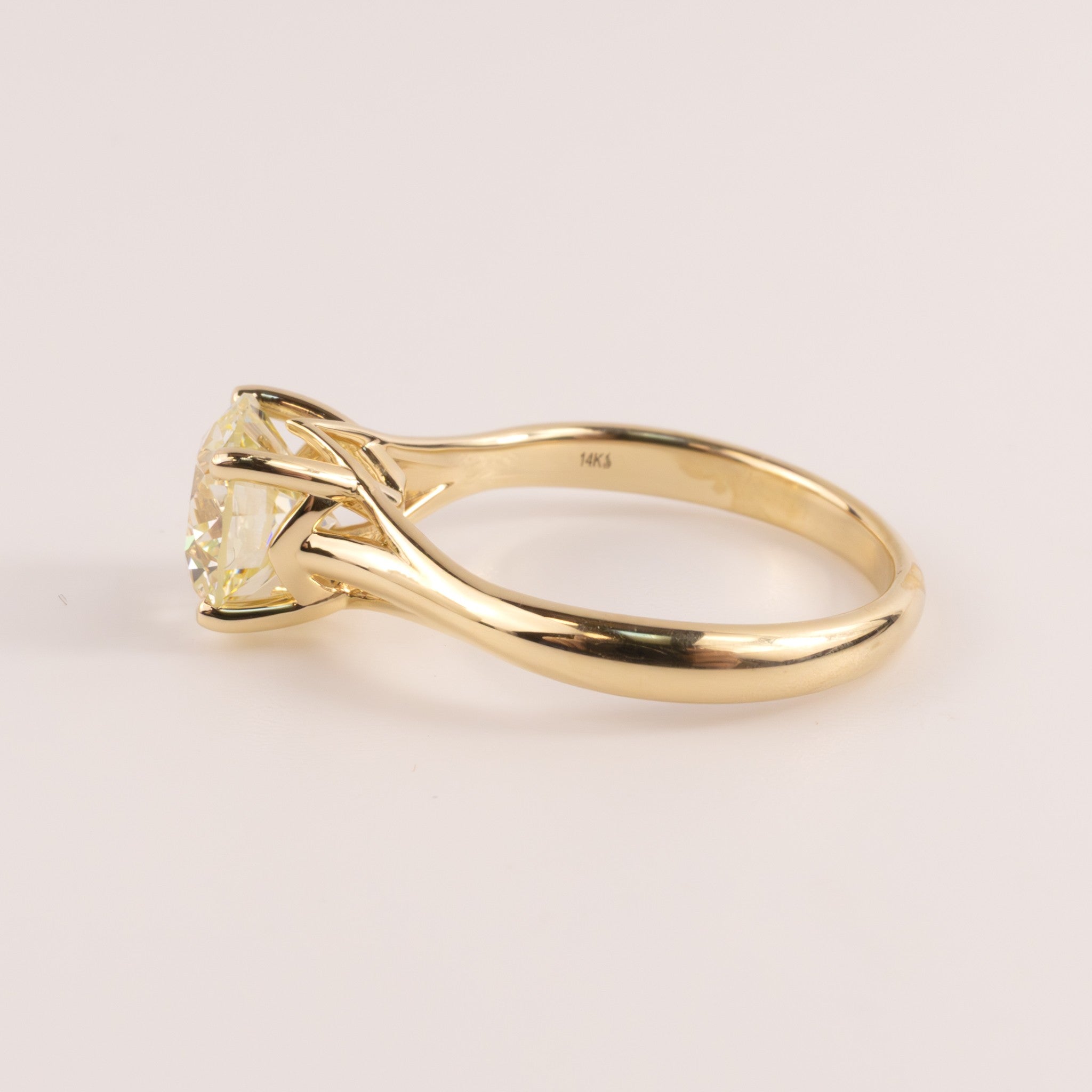 14KYG Round Diamond 2.13ct Solitare Engagement Ring