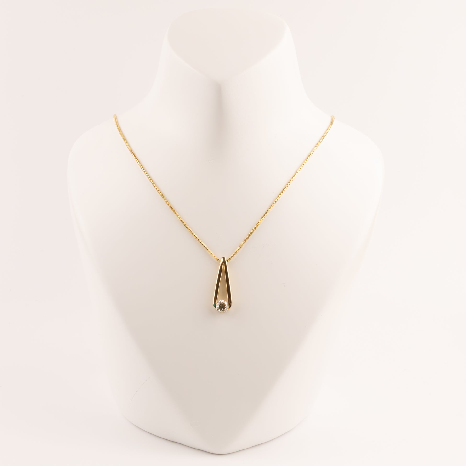 14KYG Diamond 0.42ct Triangular Drop Necklace
