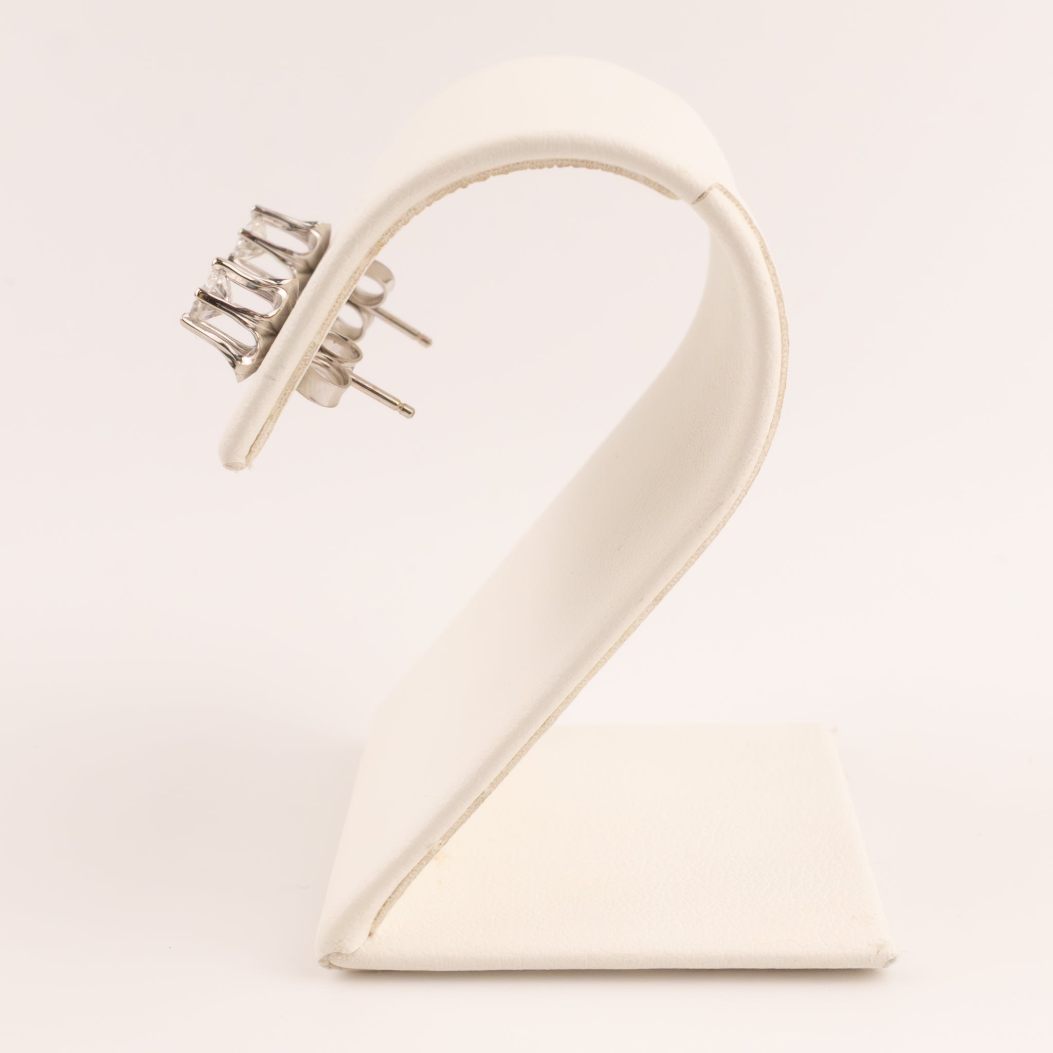 14KWG Vintage Diamond 0.50 Buttercup Stud Earrings