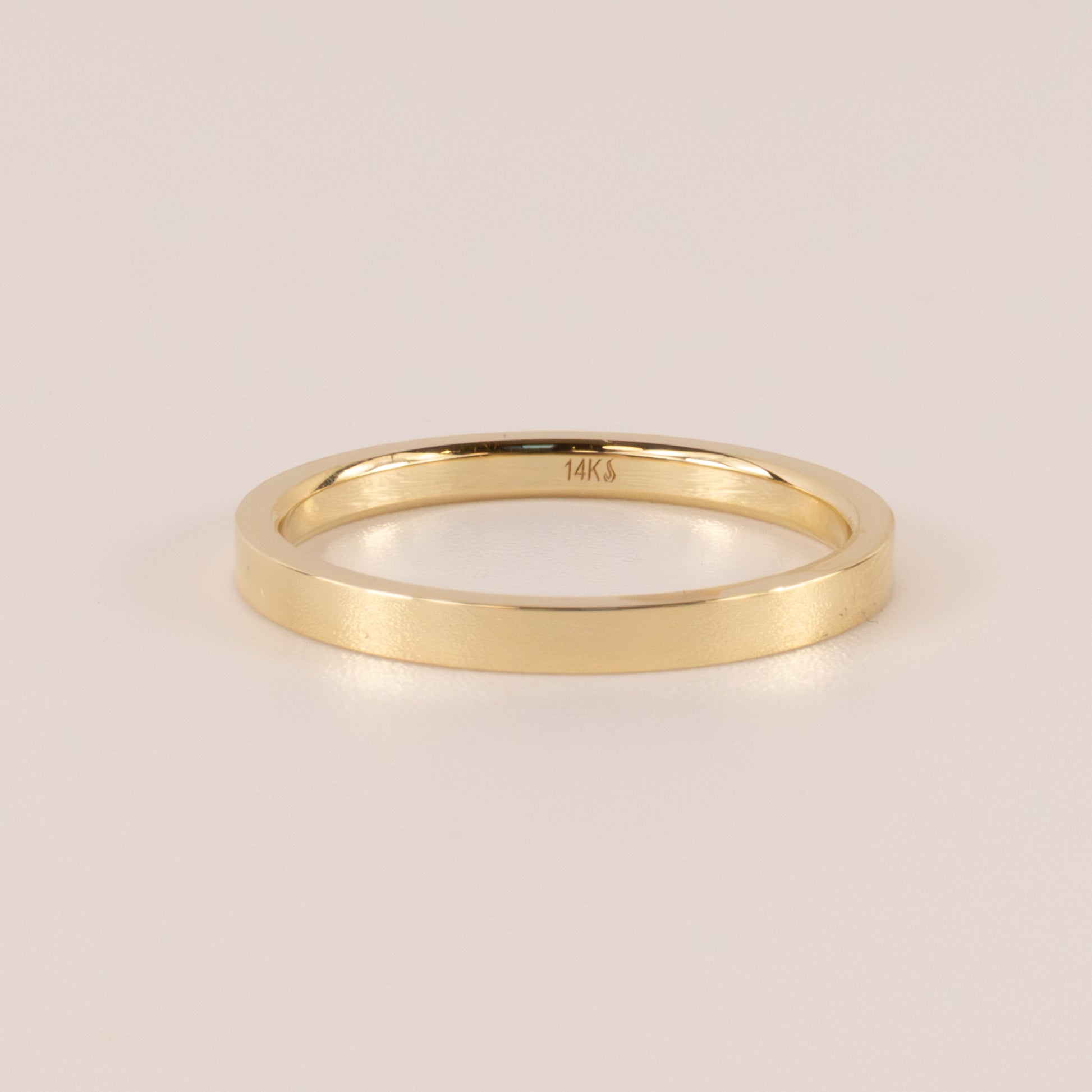 14KYG Flat Comfort-Fit Lightweight Band