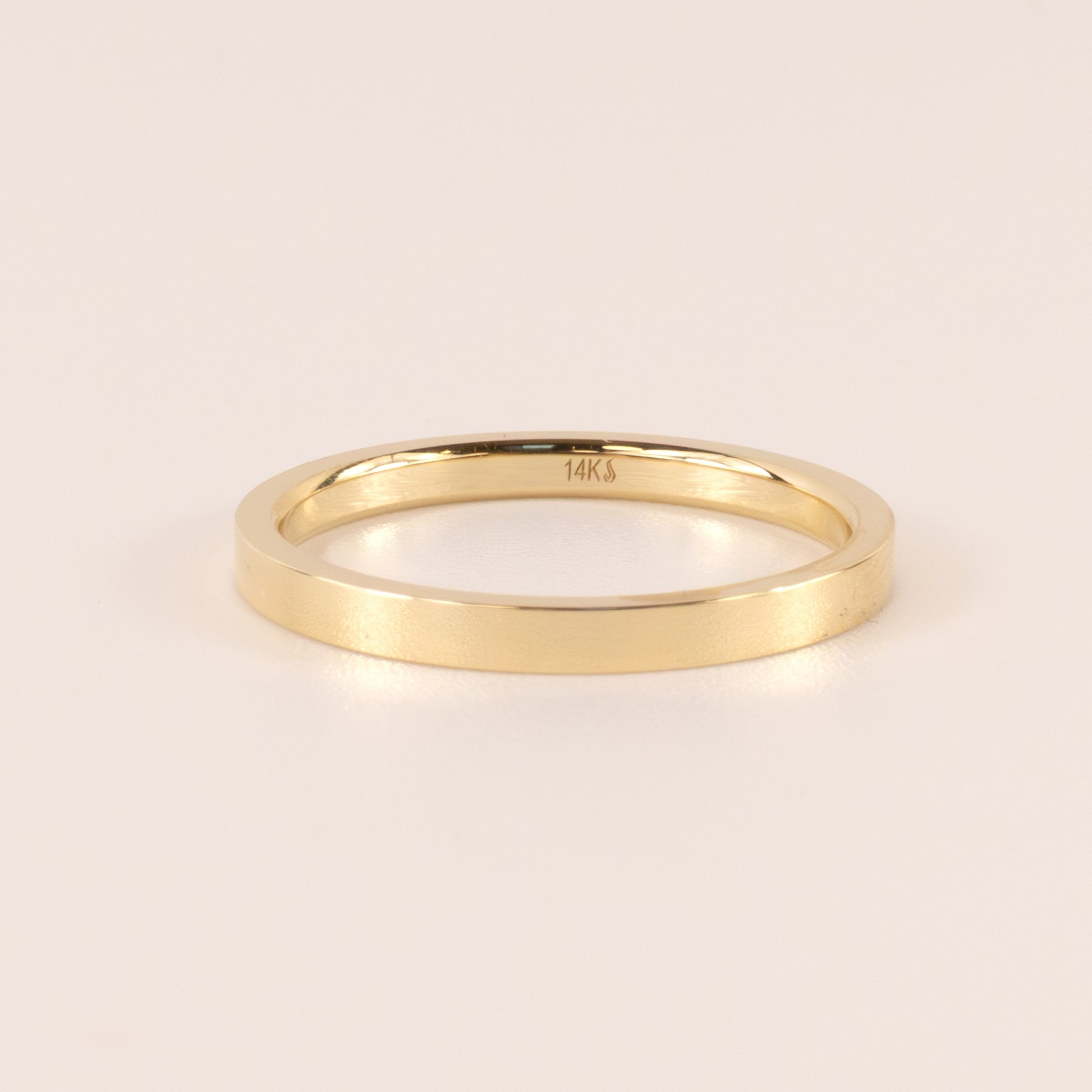 14KYG Flat Comfort-Fit Lightweight Band