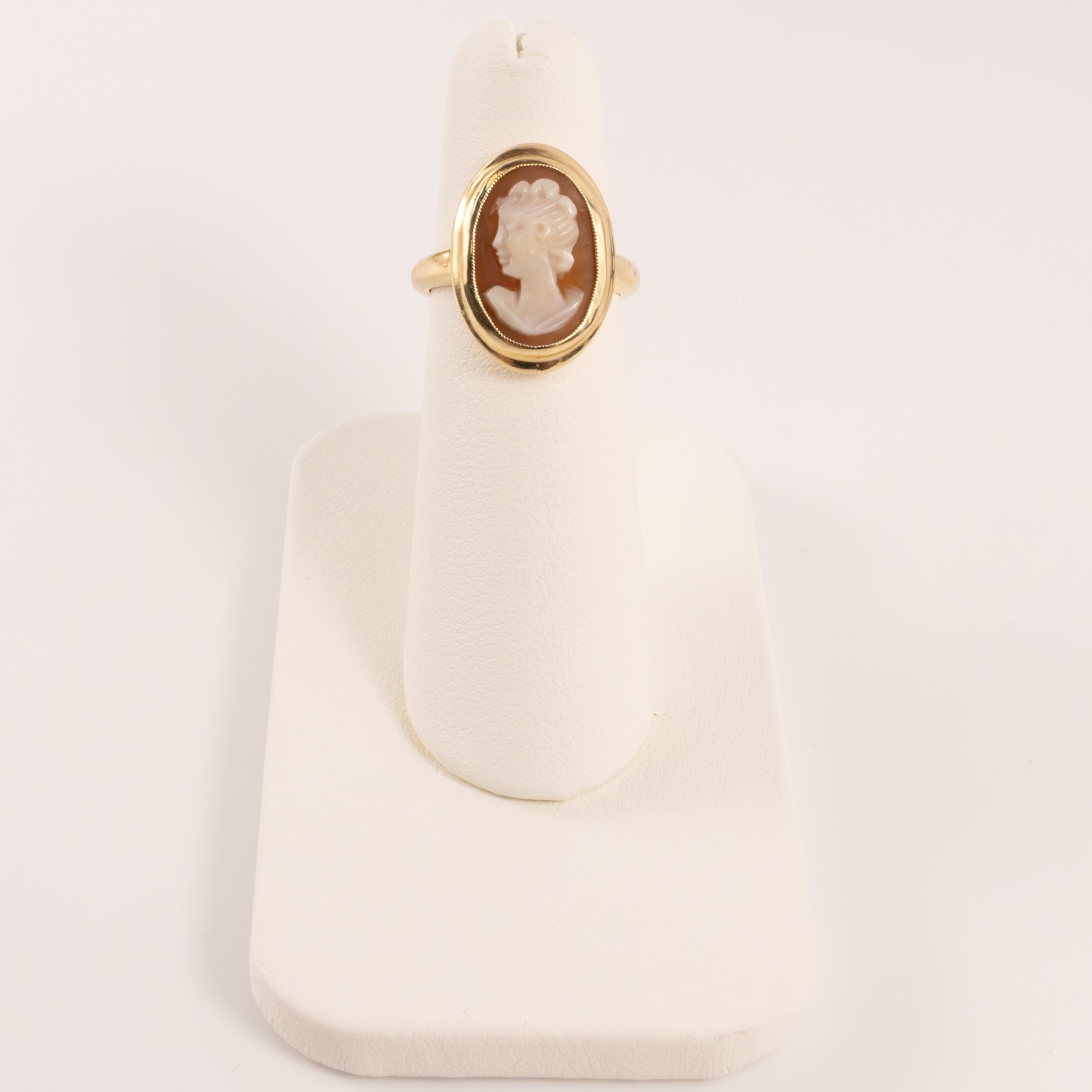 10KYG Vintage Profile Portrait Shell Cameo Ring
