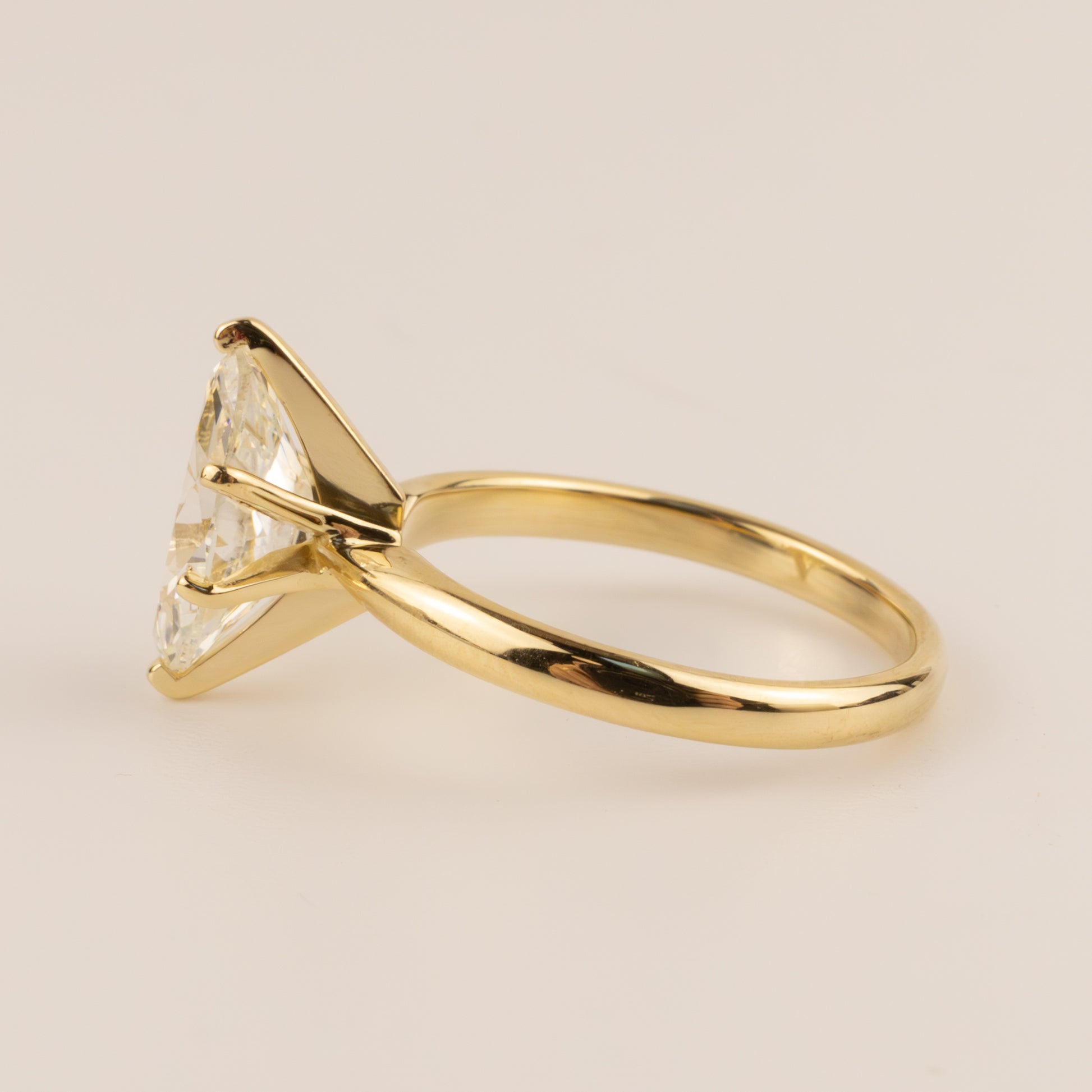 14KYG Marquise 2.25ct Diamond Solitaire Engagement Ring