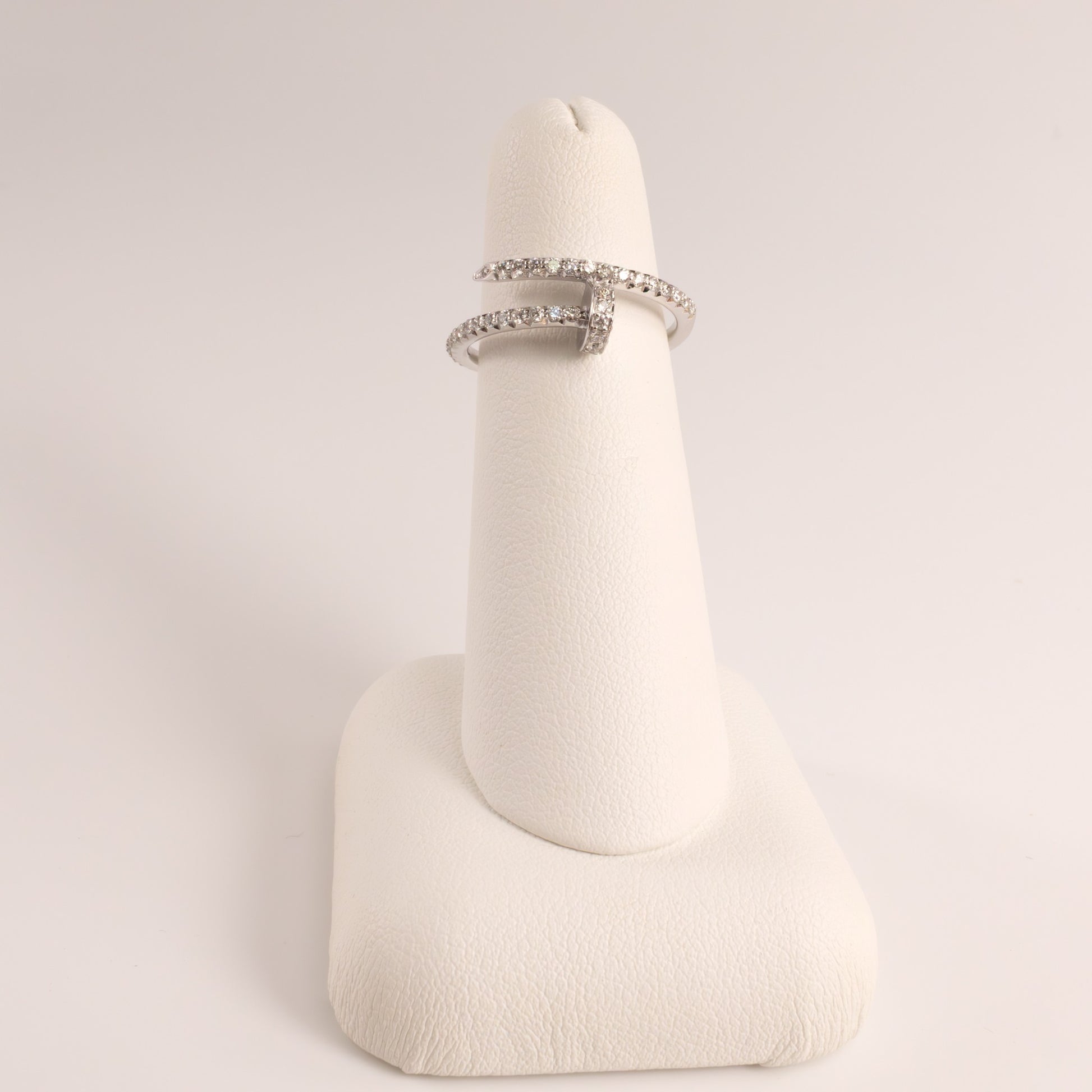 14KWG Diamond Nail Crossover Ring