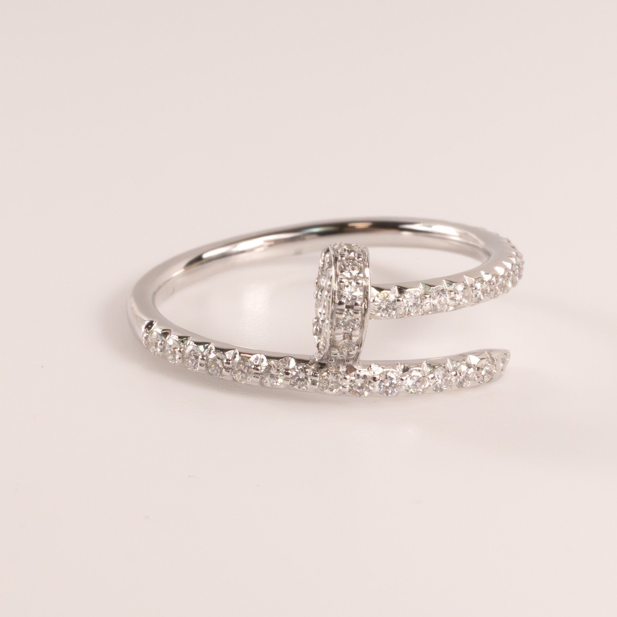 14KWG Diamond Nail Crossover Ring