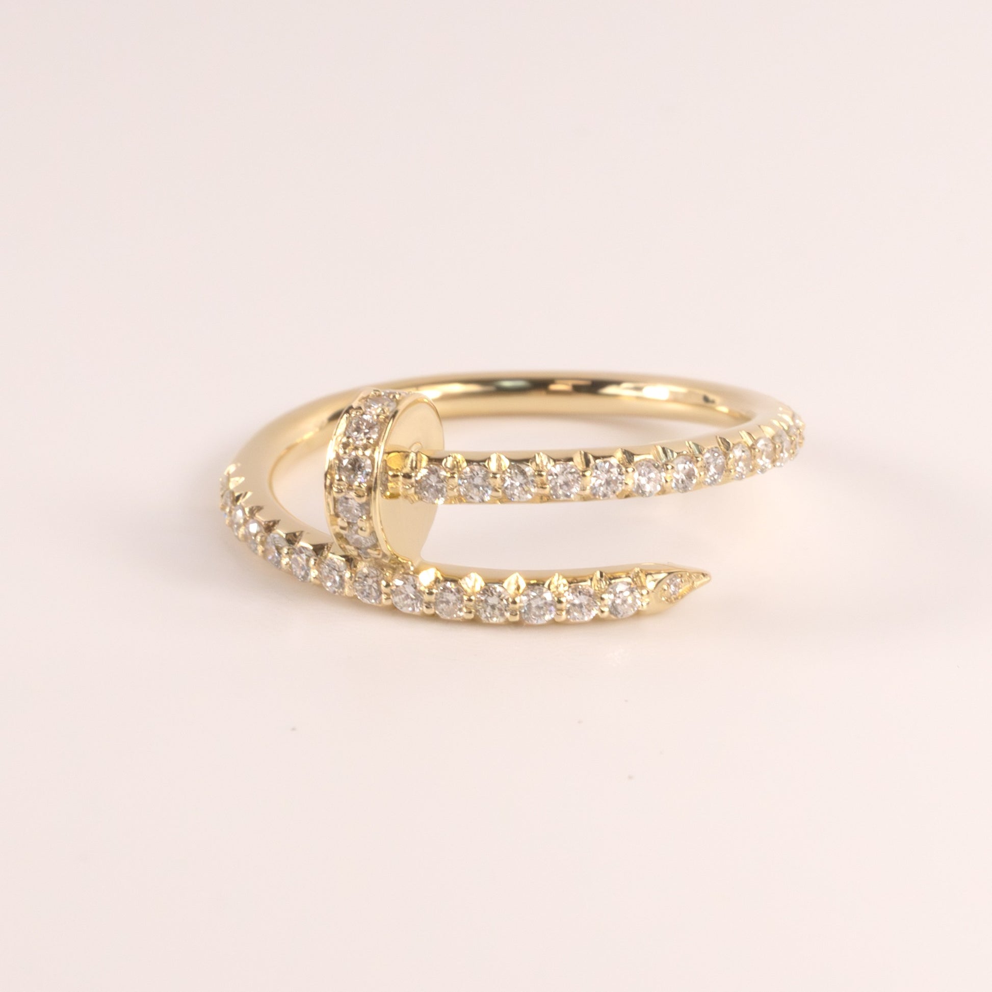 14KYG Diamond Nail Crossover Ring