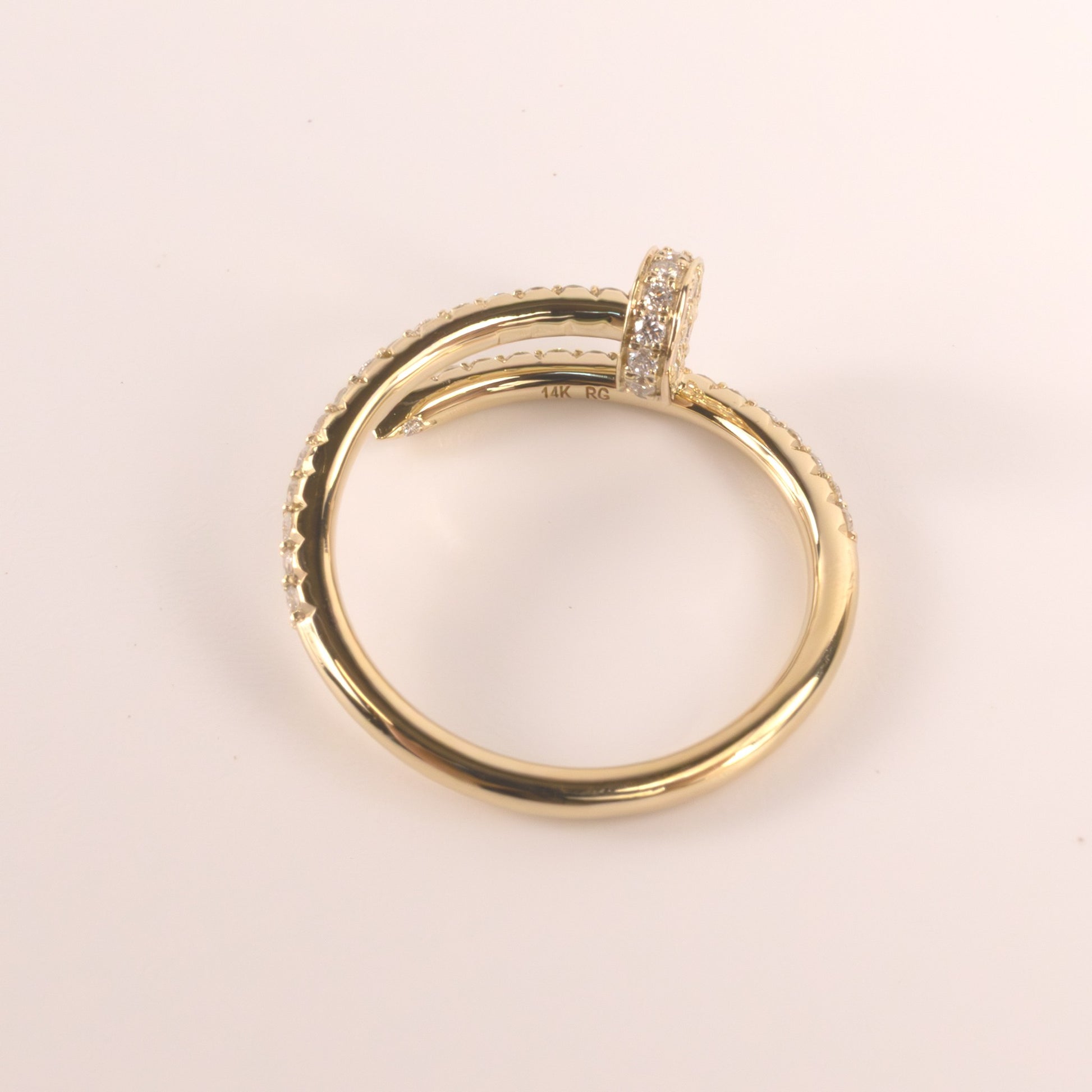 14KYG Diamond Nail Crossover Ring