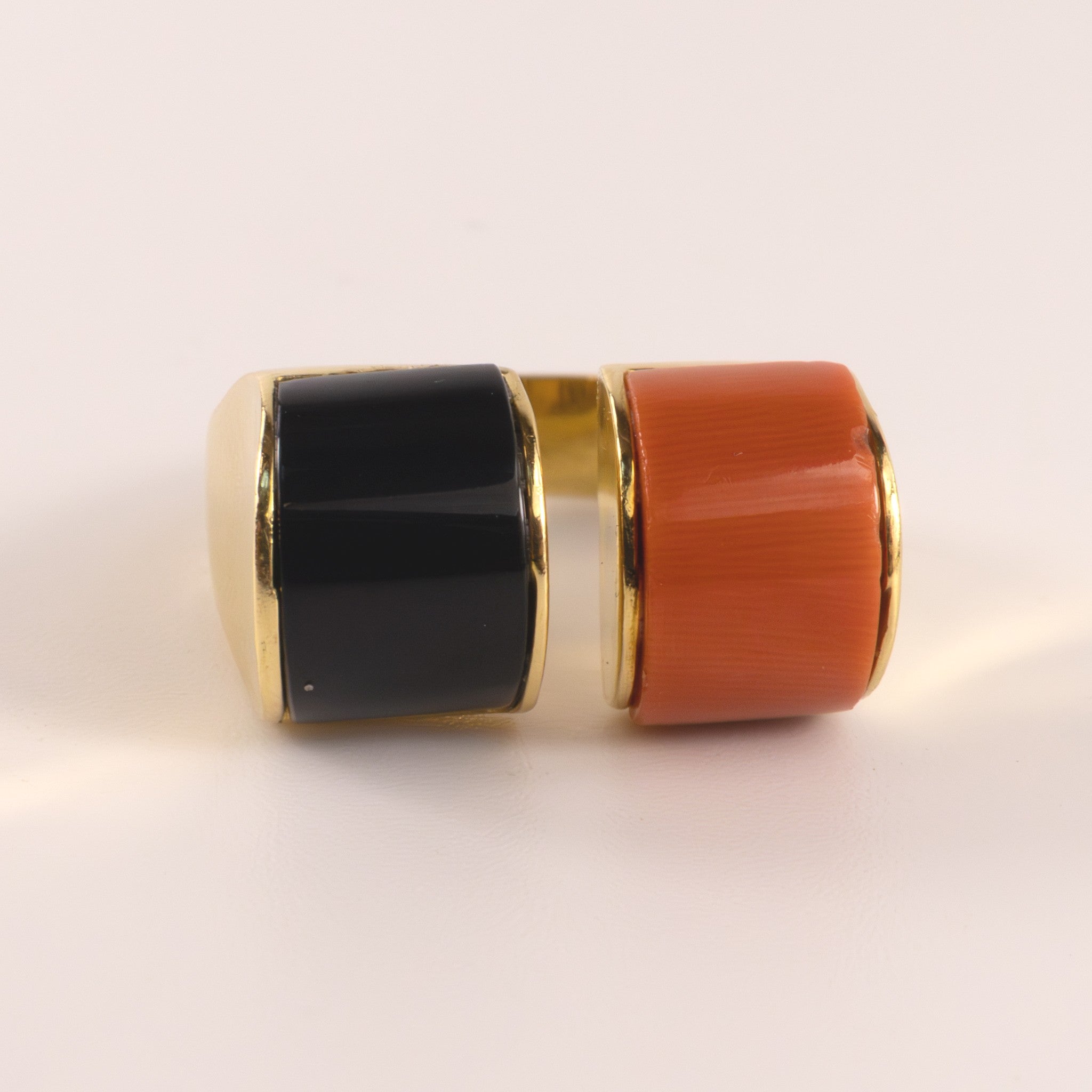 18KYG Vintage Coral and Onyx Open Center Ring