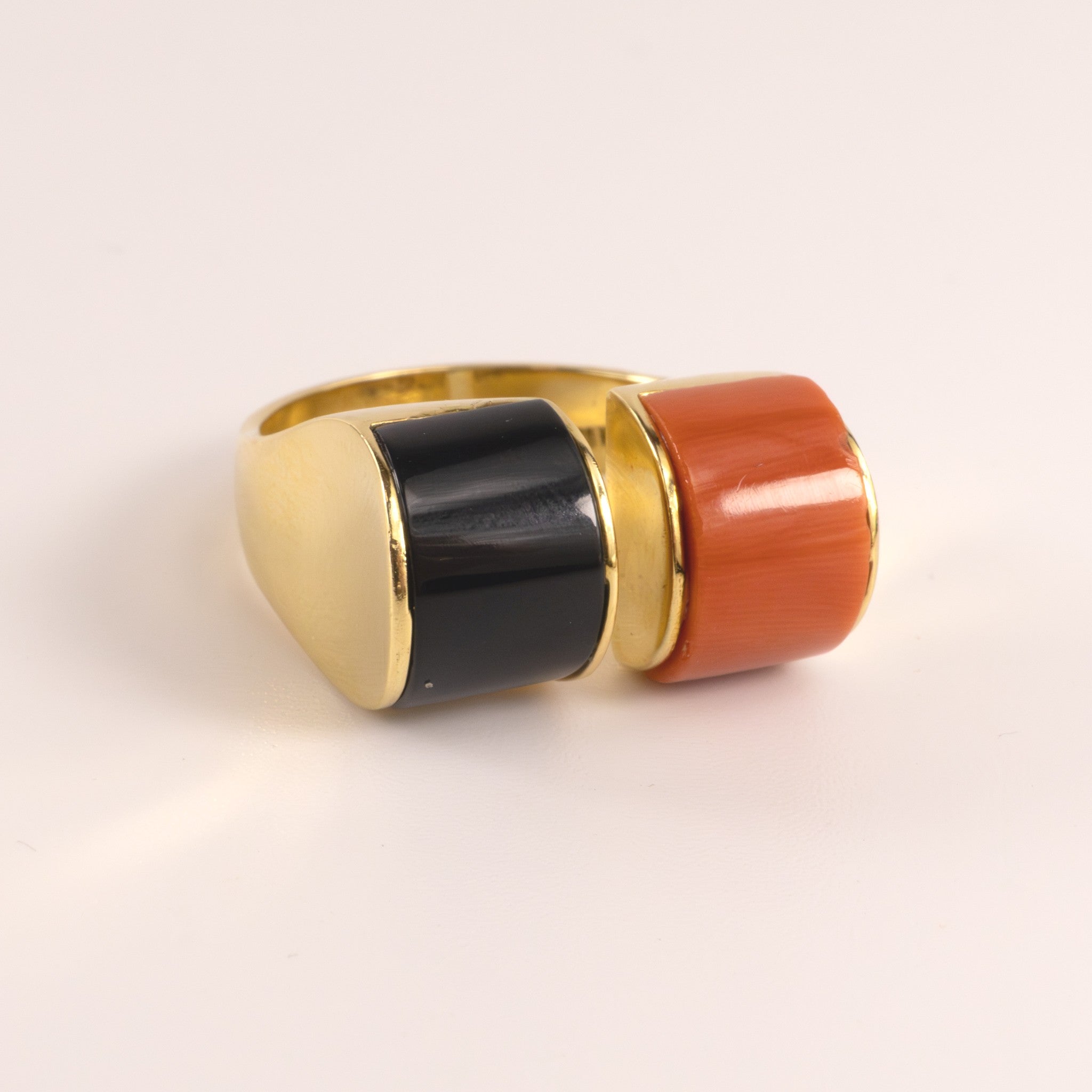 18KYG Vintage Coral and Onyx Open Center Ring