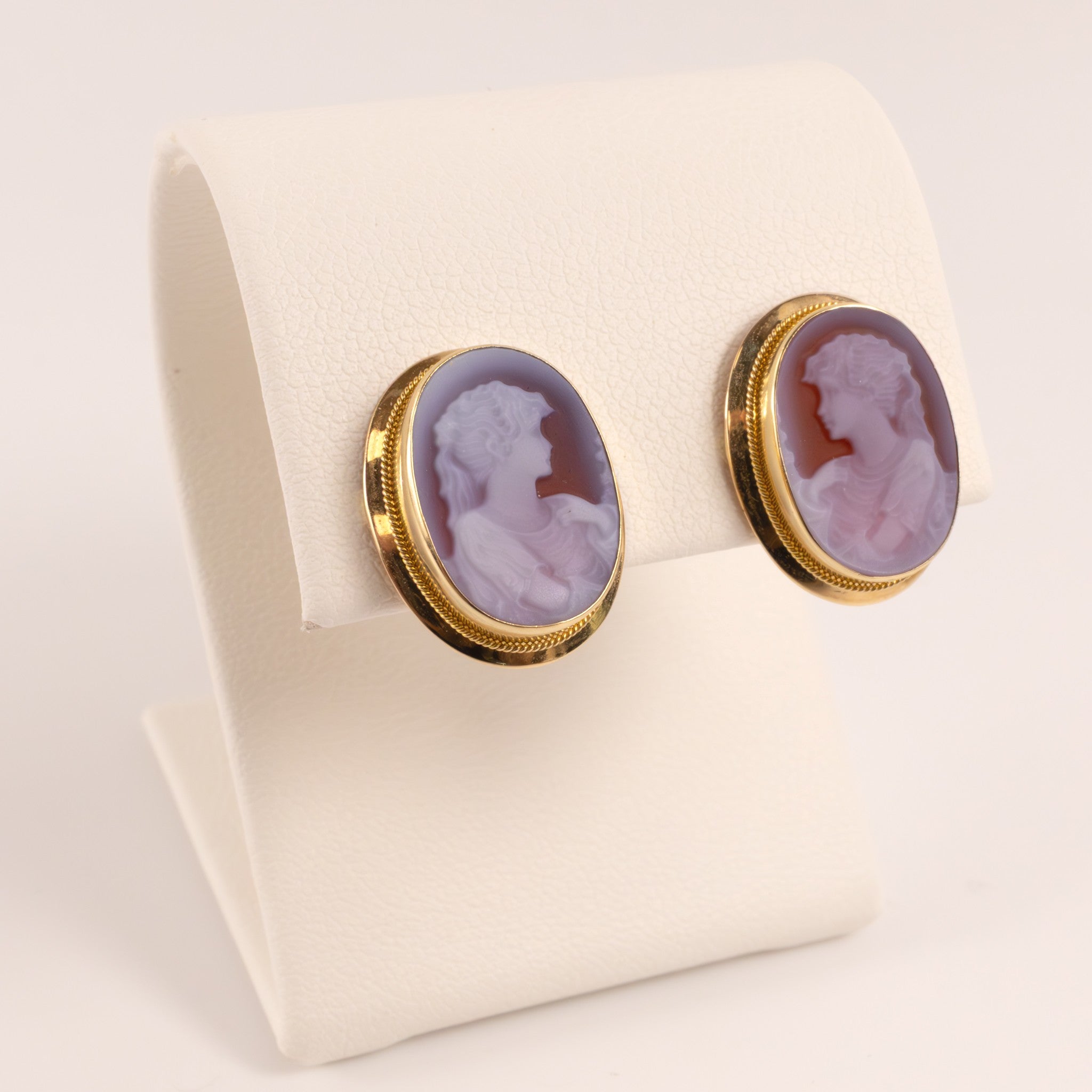 14KYG Porcelain Cameo Stud Earrings
