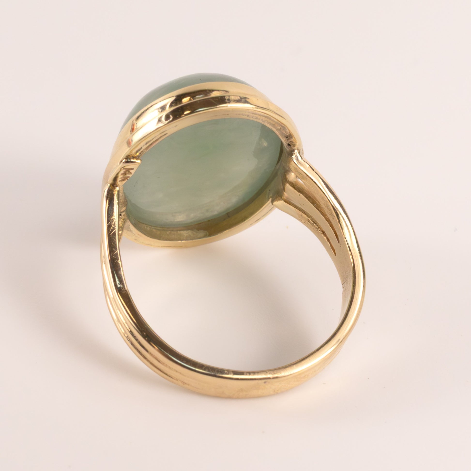 14KYG Jade Bezel Set Triple Split Shank Ring