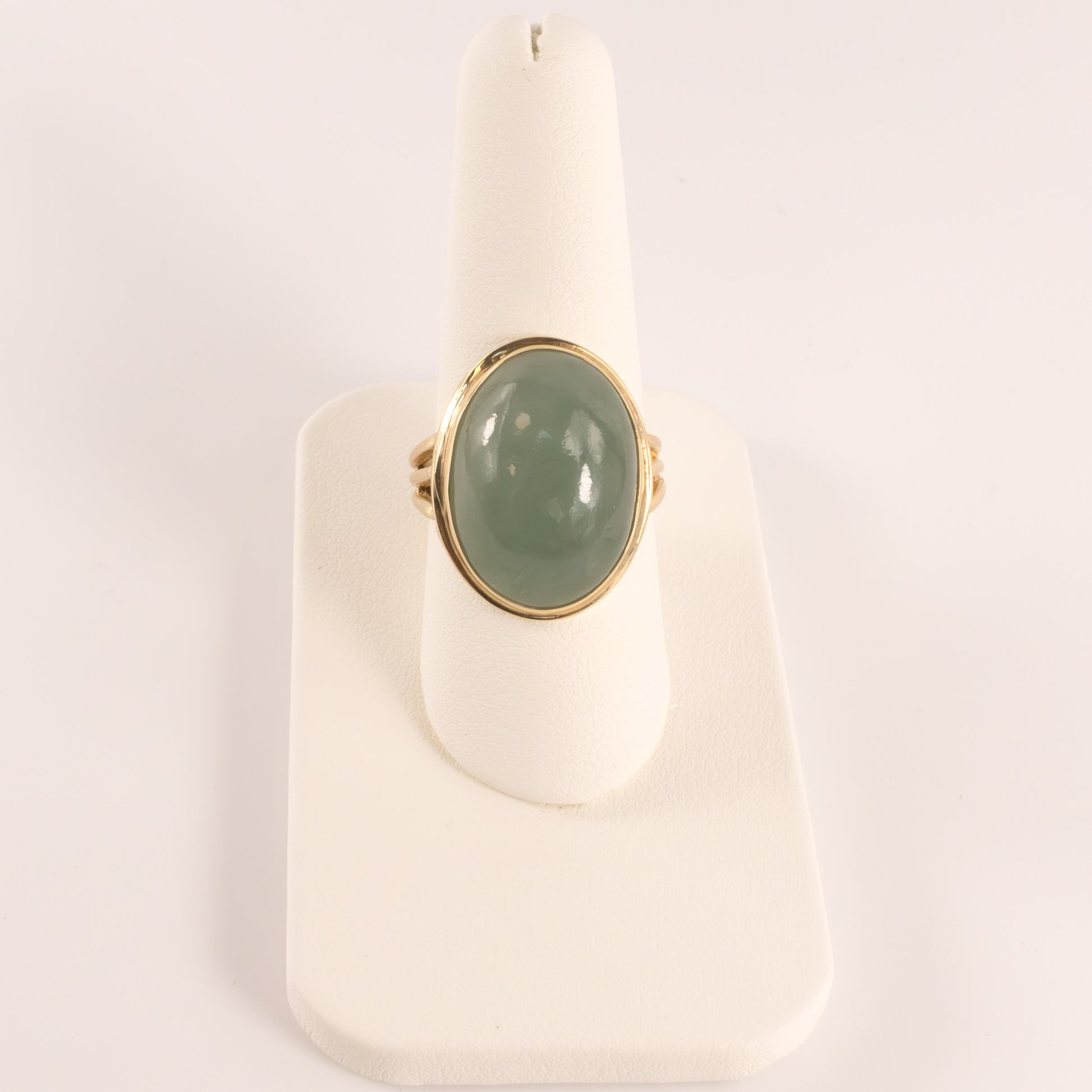 14KYG Jade Bezel Set Triple Split Shank Ring
