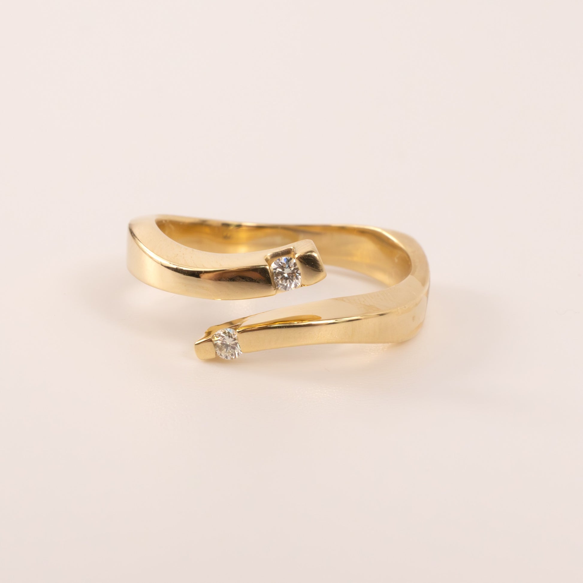 14KYG Diamond Tapered Bypass Euro Shank Ring