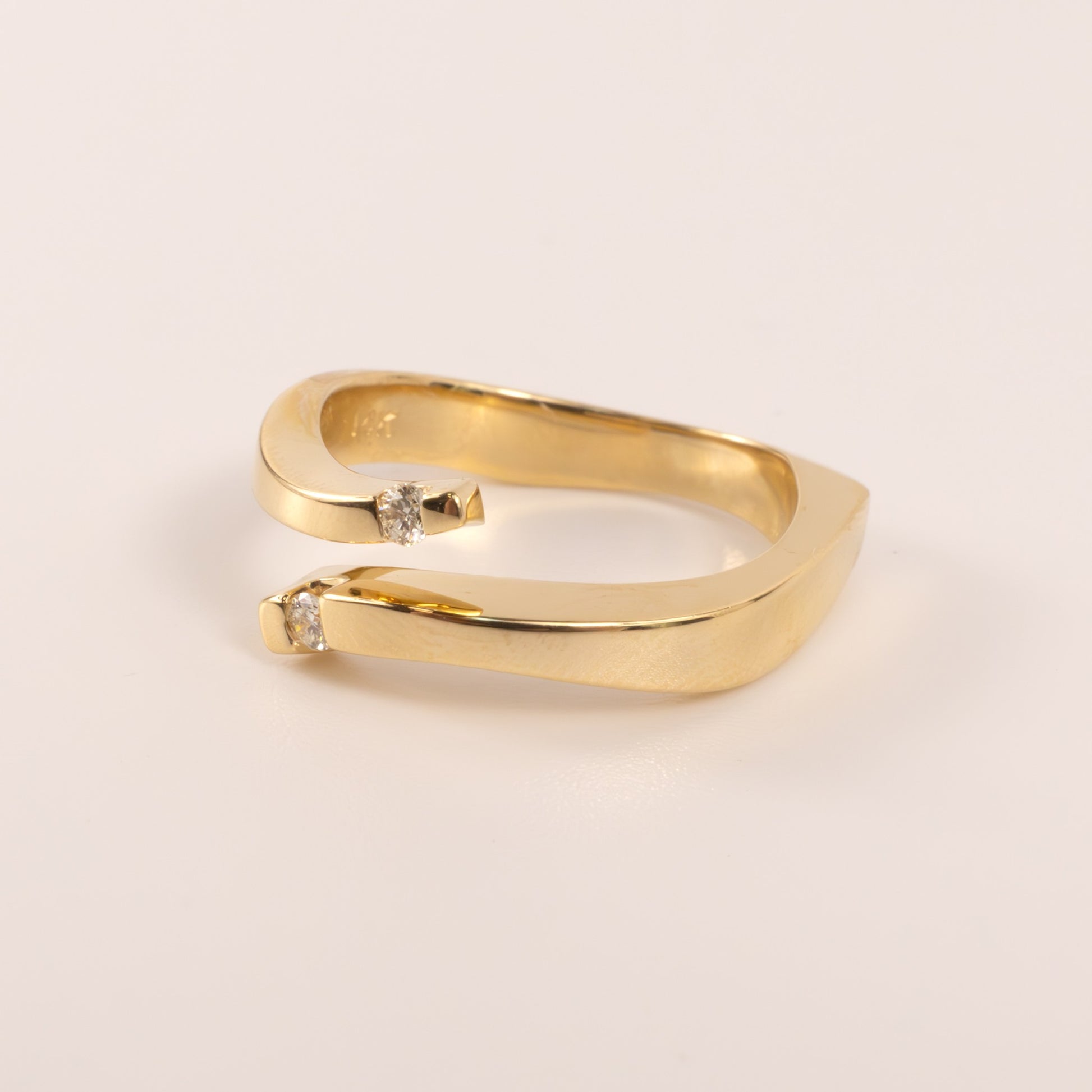 14KYG Diamond Tapered Bypass Euro Shank Ring