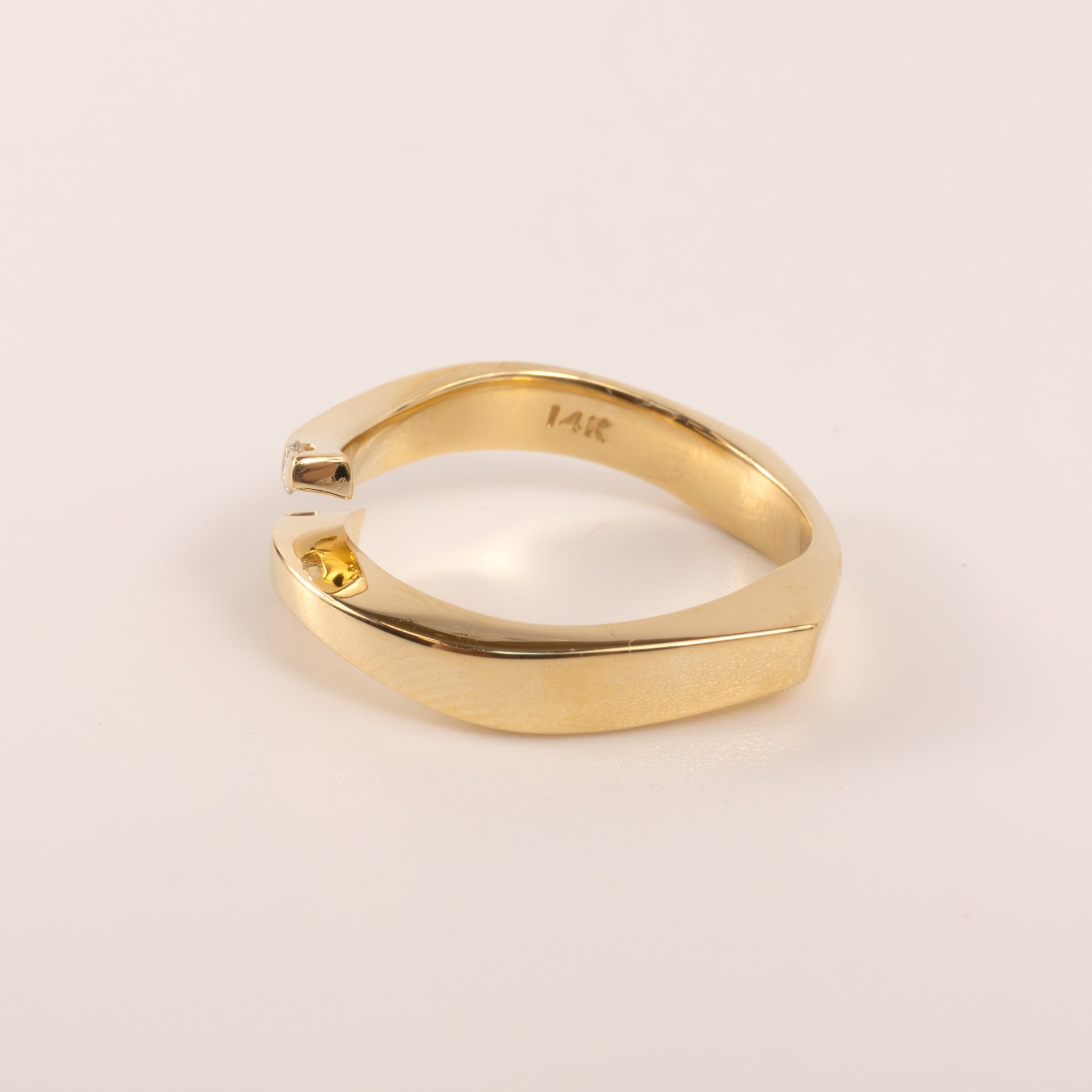 14KYG Diamond Tapered Bypass Euro Shank Ring