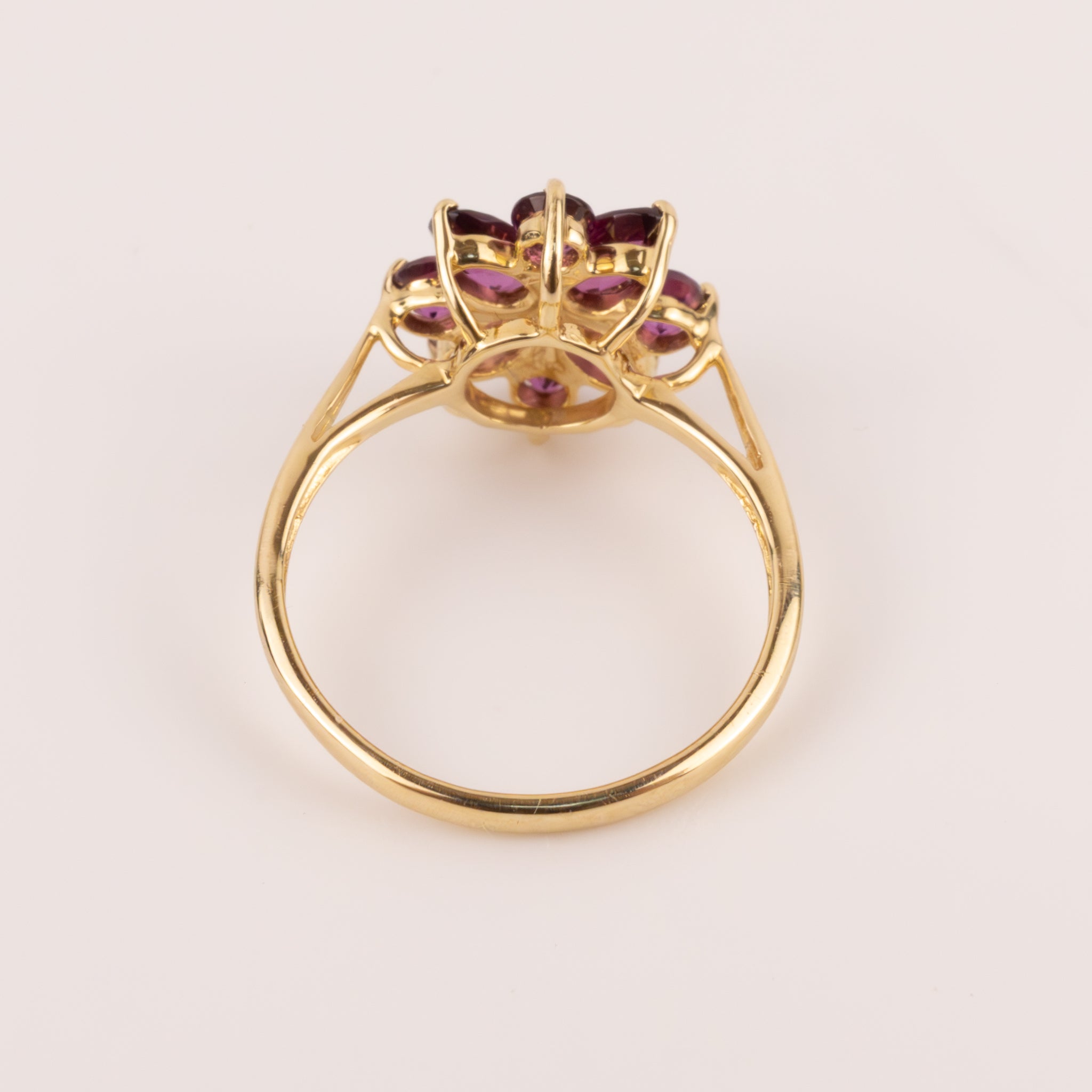 14KYG Garnet and Diamond Flower Ring
