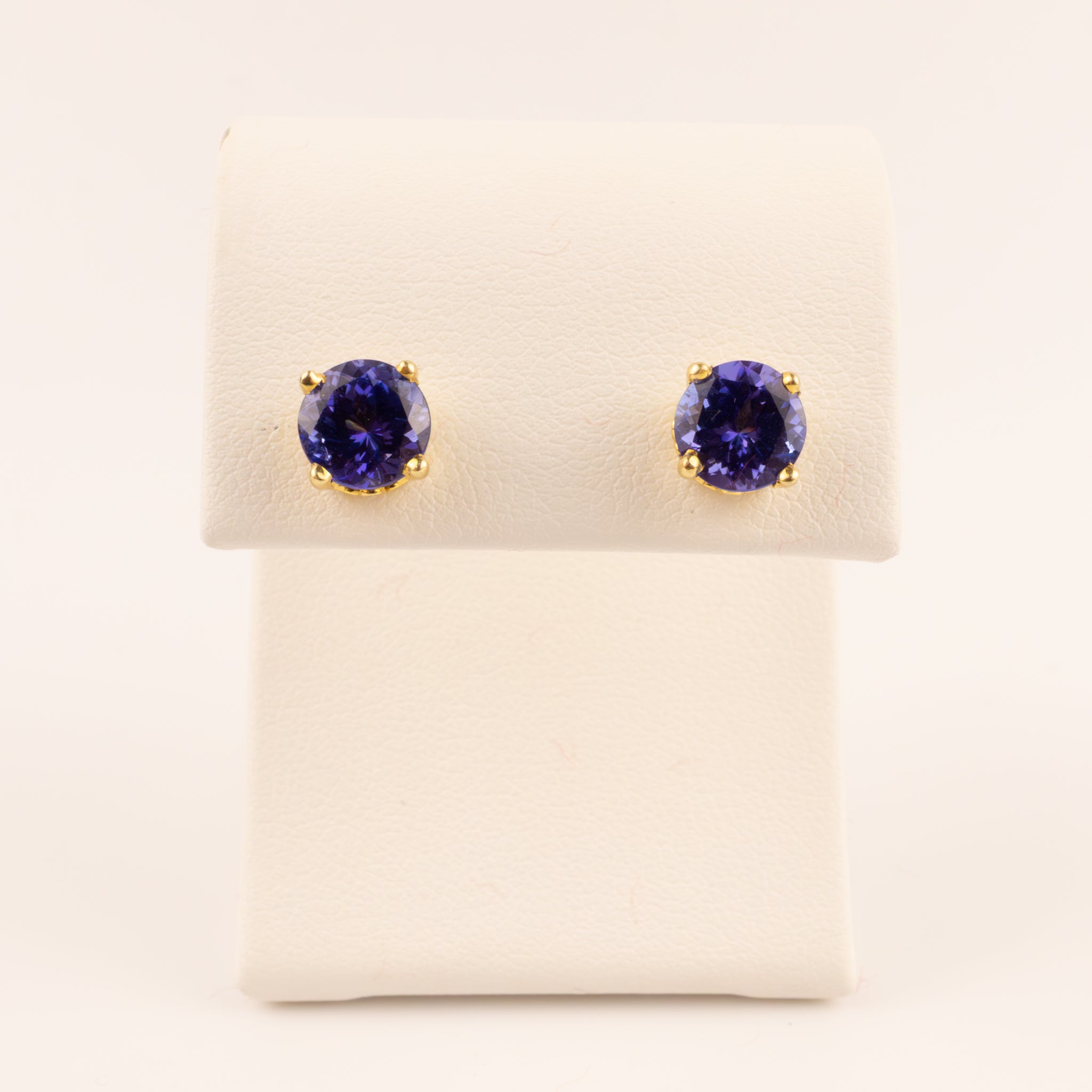 14KYG Tanzanite Round Filigree Basket Studs