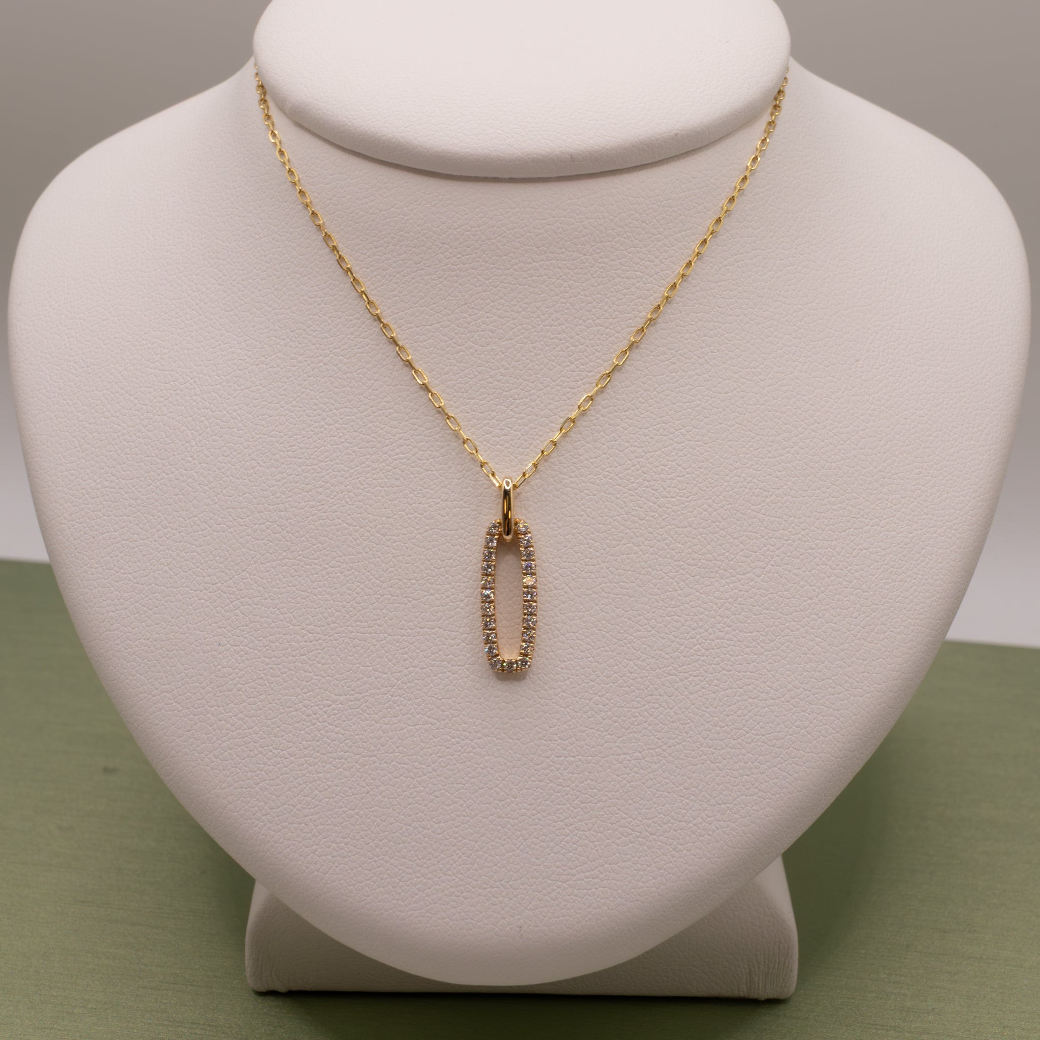 14KYG Diamond Oval Paper Clip Necklace