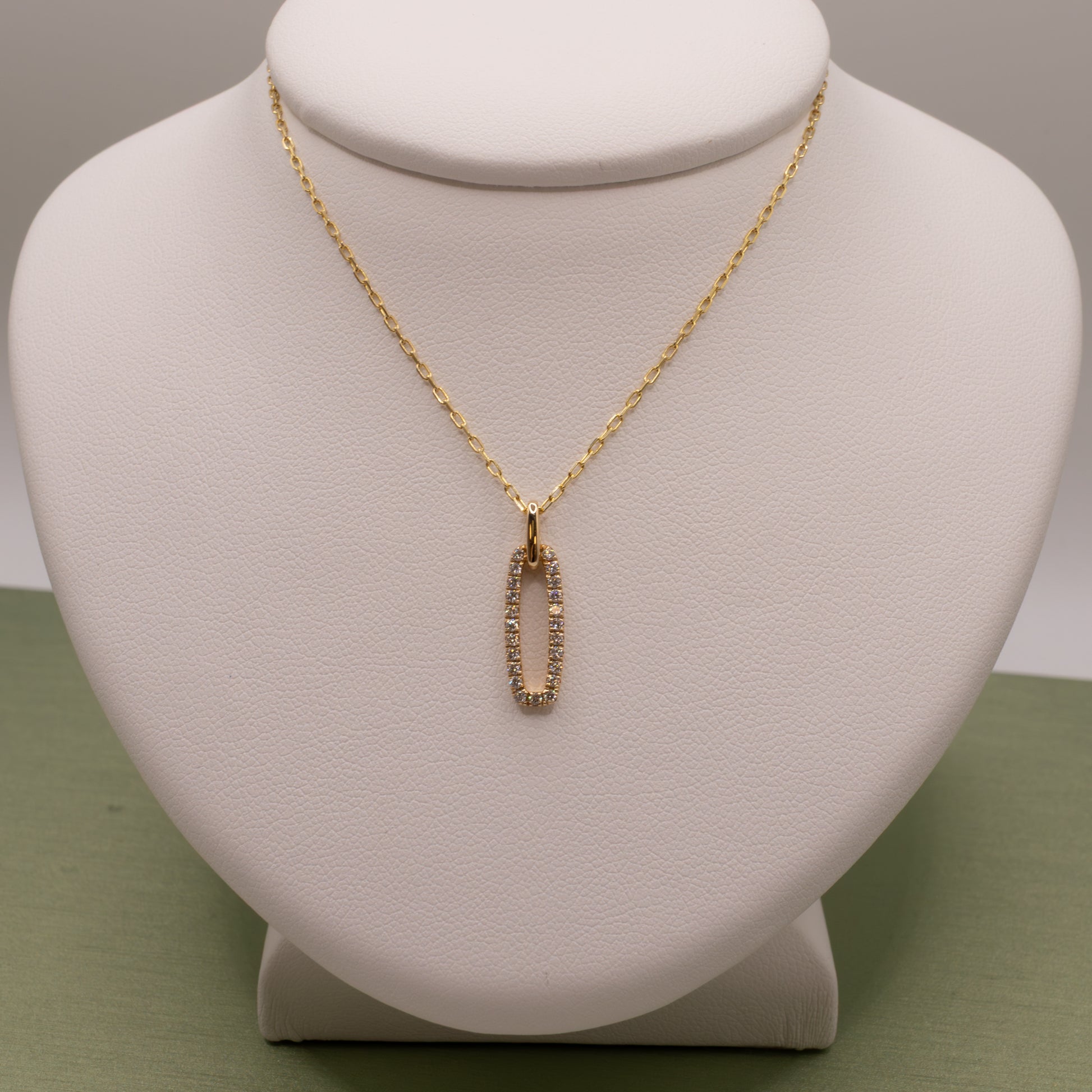 14KYG Diamond Oval Paper Clip Necklace