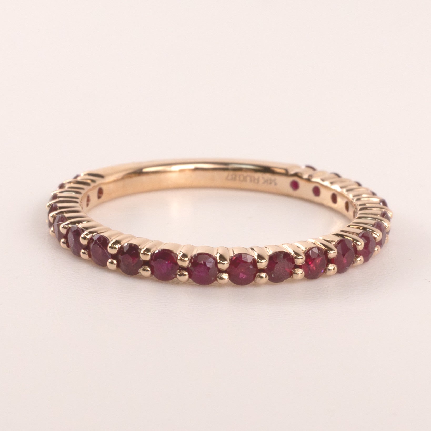14KRG Ruby 0.87cttw Shared Prong Band