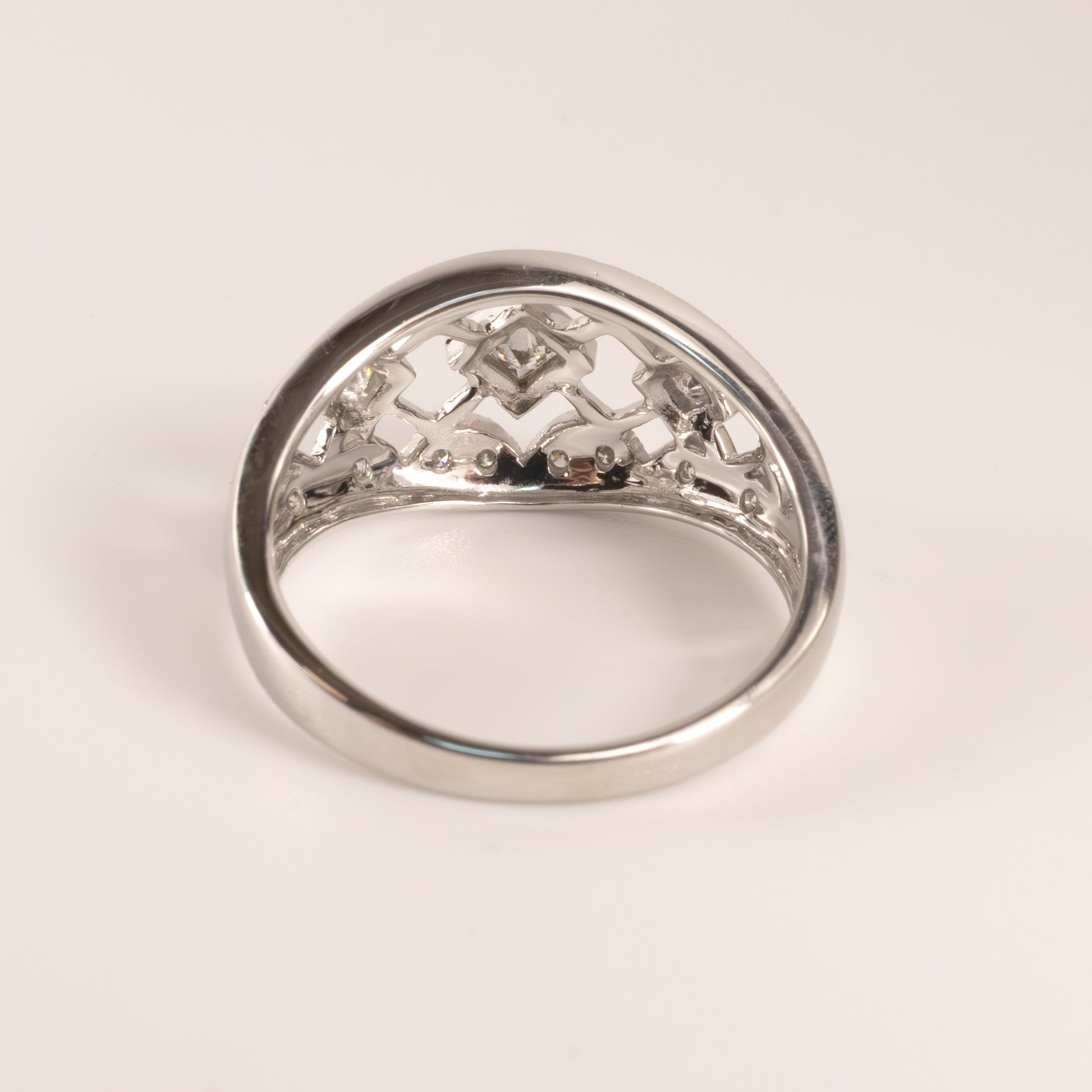 14KWG Diamond Square Bezel Scallop Accented Wide Ring