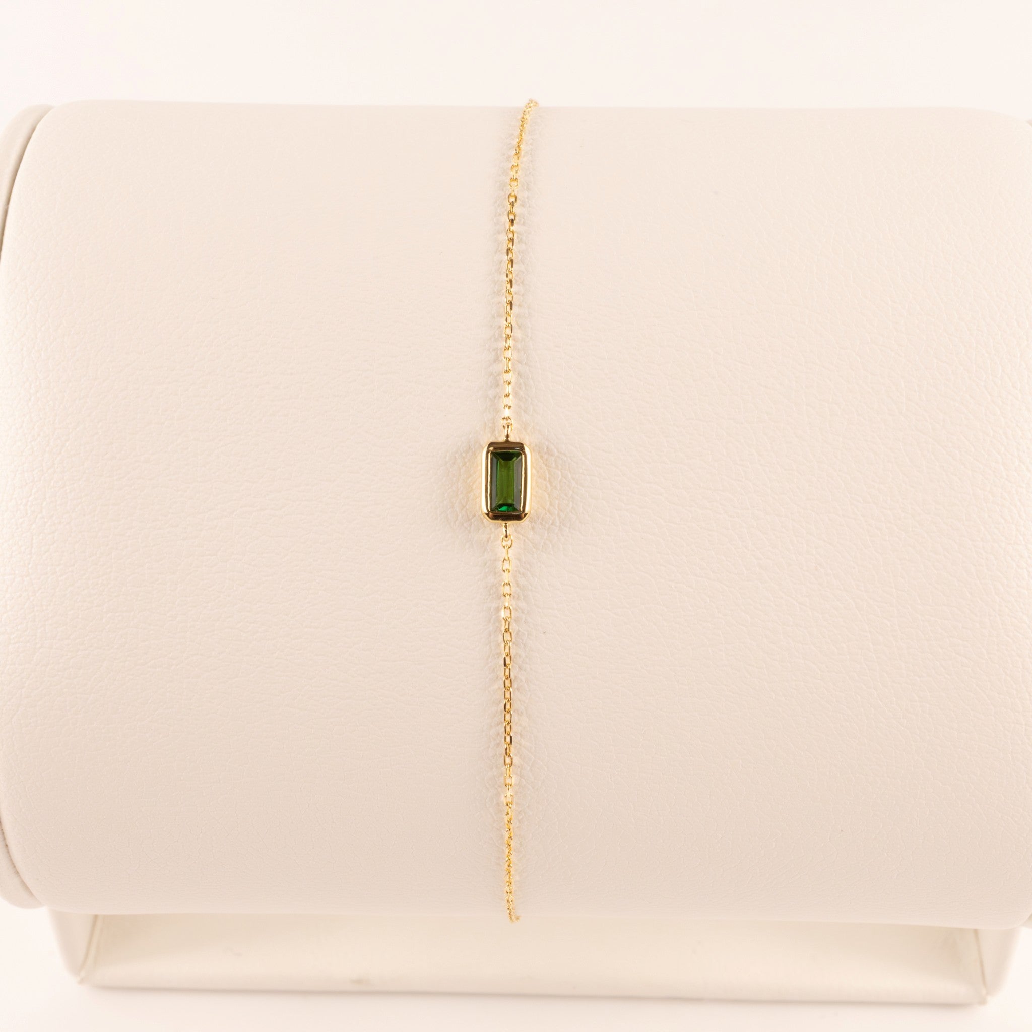 14KYG Tsavorite Bezel Set Cable Chain Bracelet