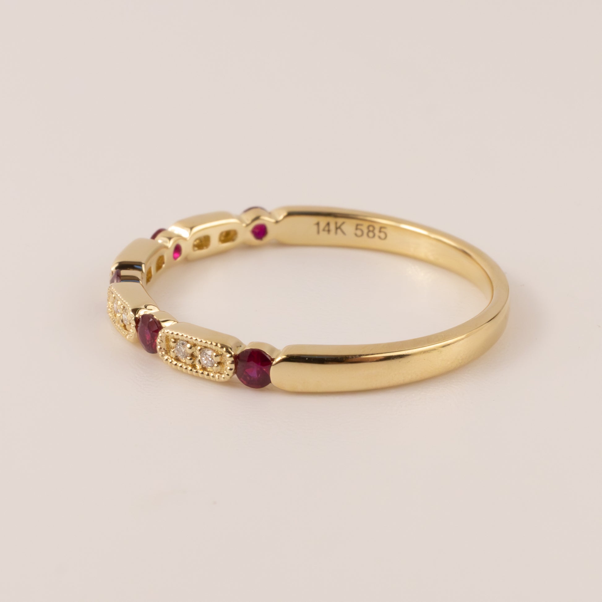 14KYG Ruby and Diamond Alternating Band