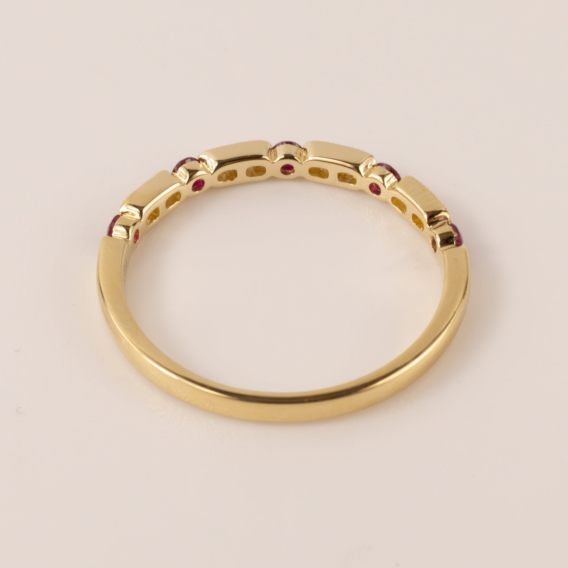 14KYG Ruby and Diamond Alternating Band