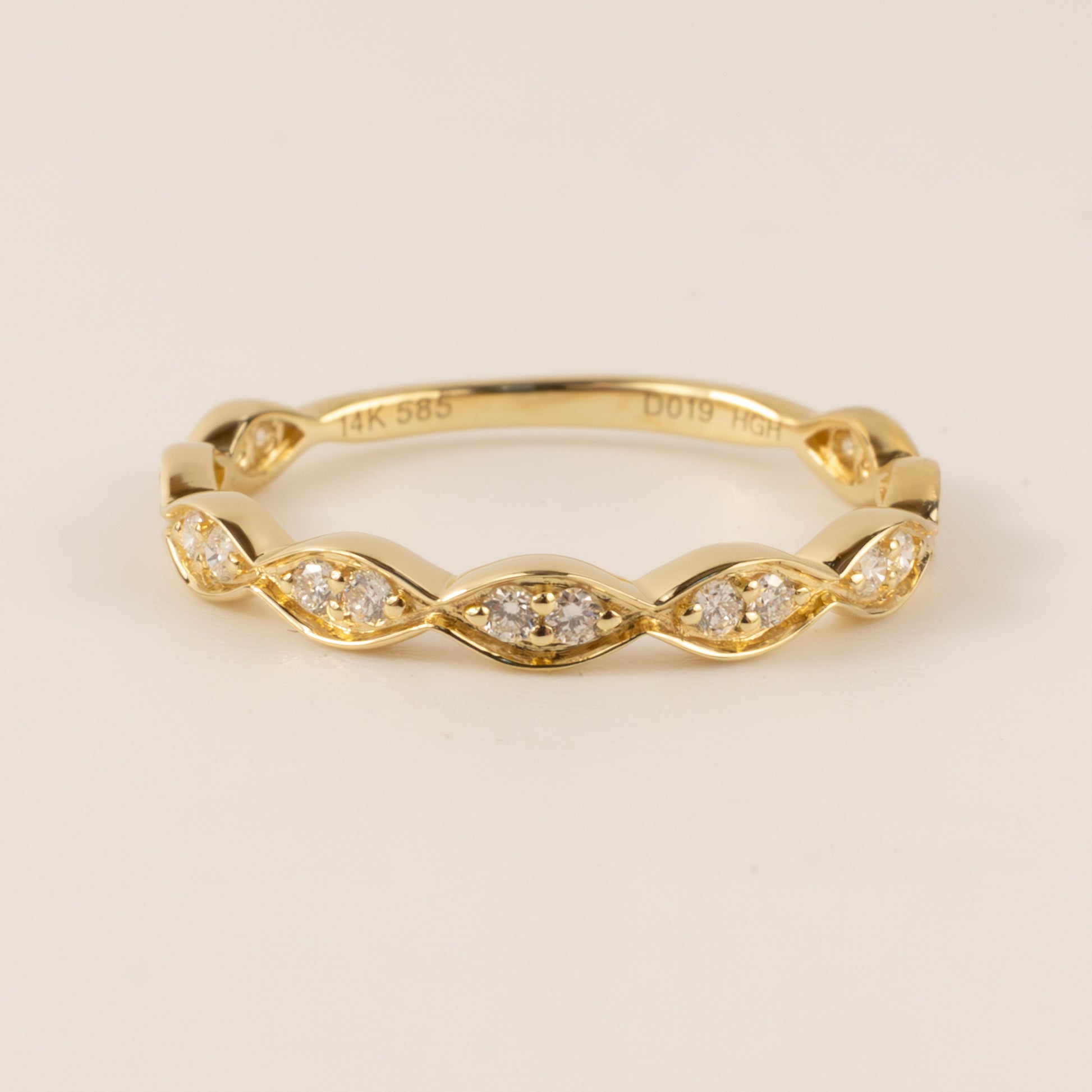 14KYG Marquise Shaped Diamond Band