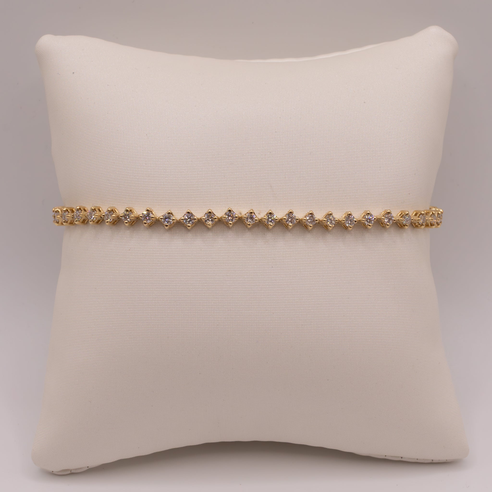 14KYG Diamond Square Pointed Tennis Bracelet