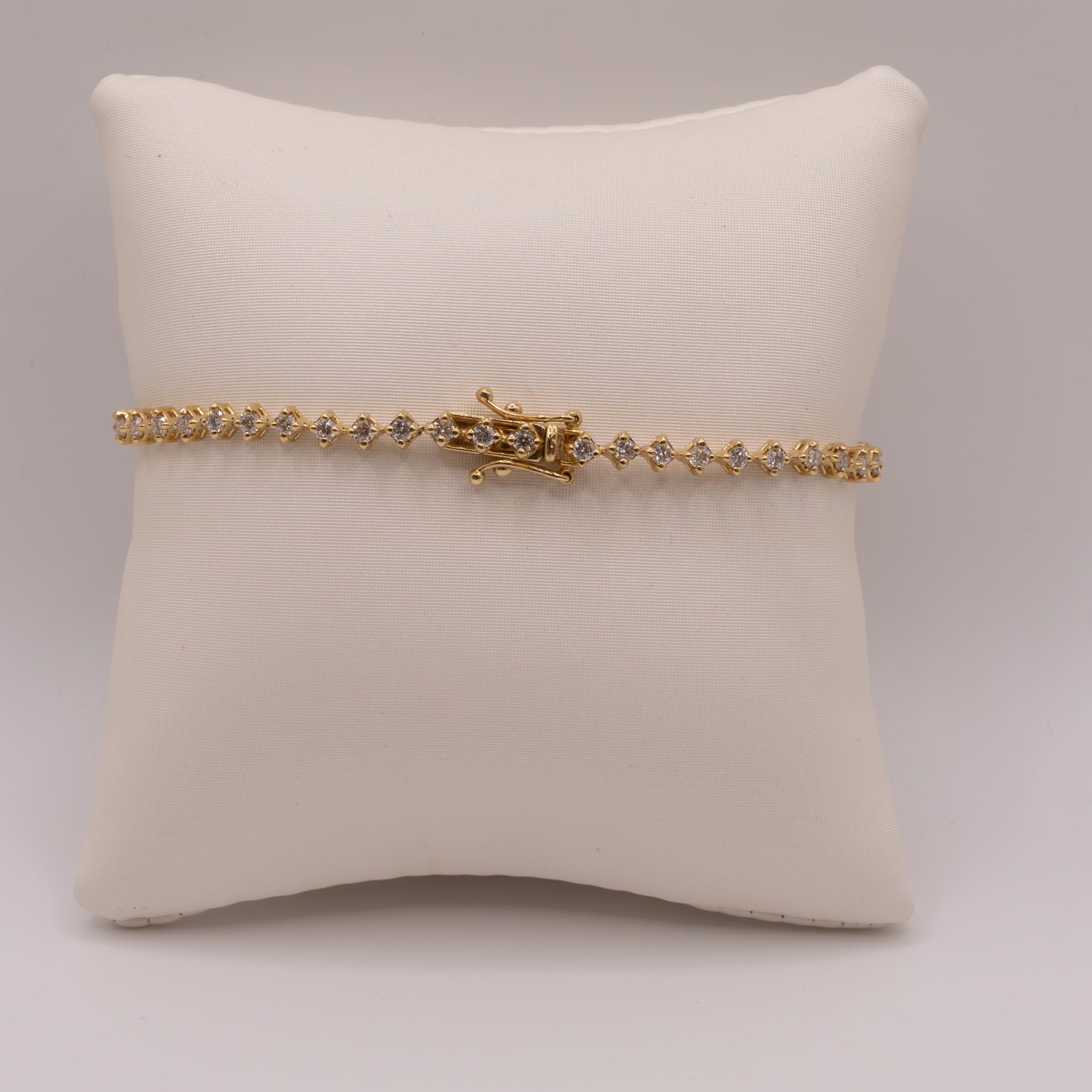 14KYG Diamond Square Pointed Tennis Bracelet