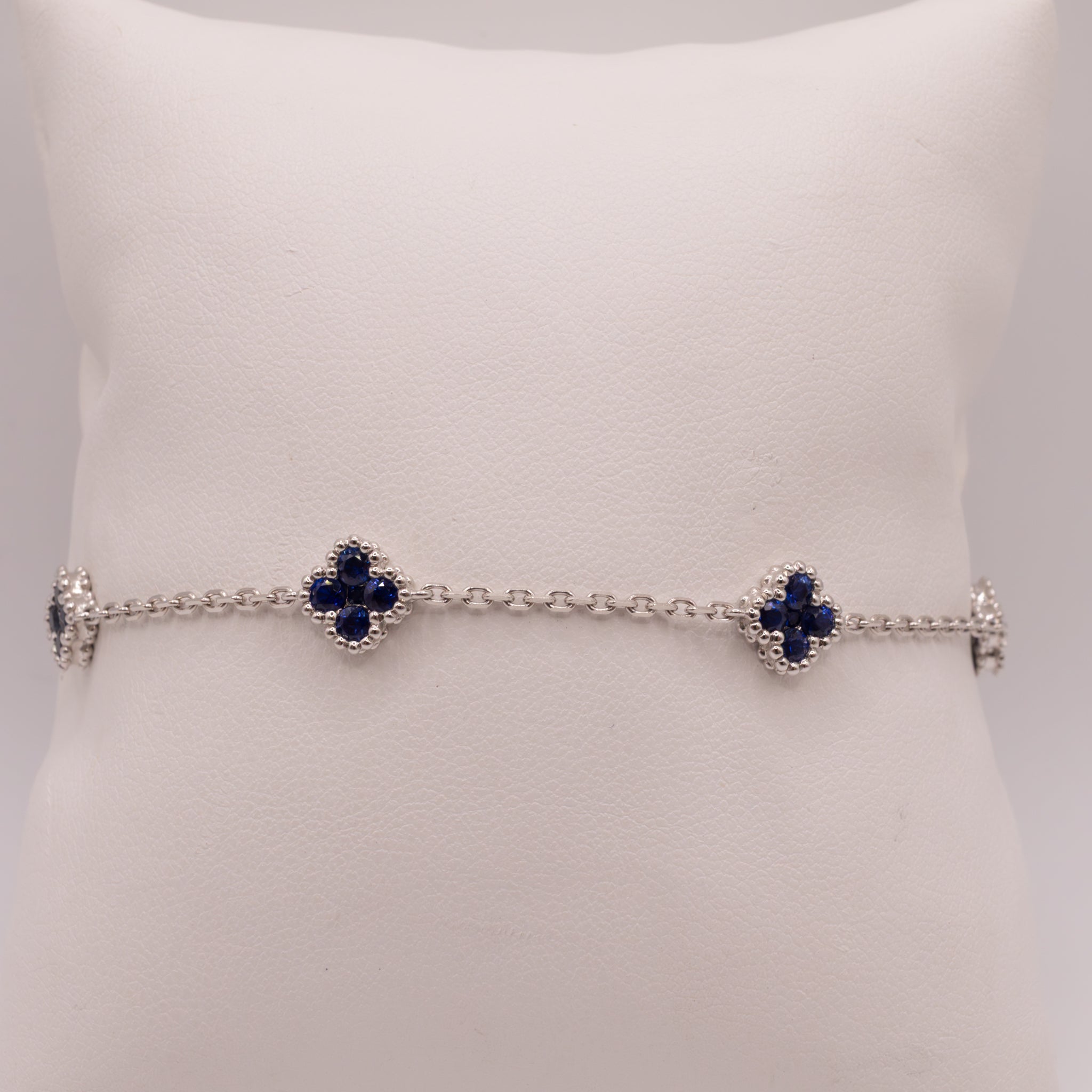 14KWG Sapphire Clover Sation Bracelet