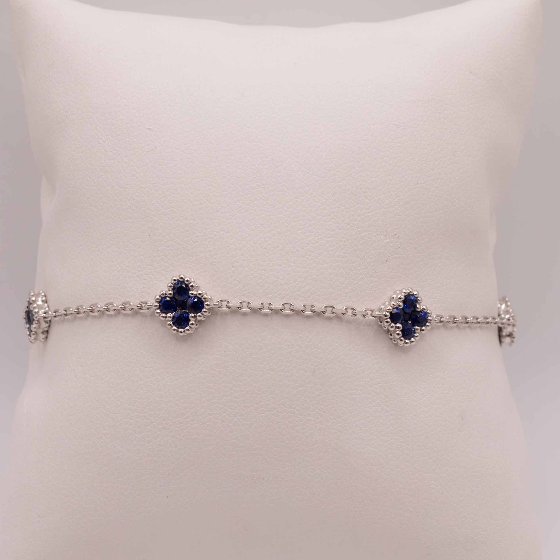 14KWG Sapphire Clover Sation Bracelet