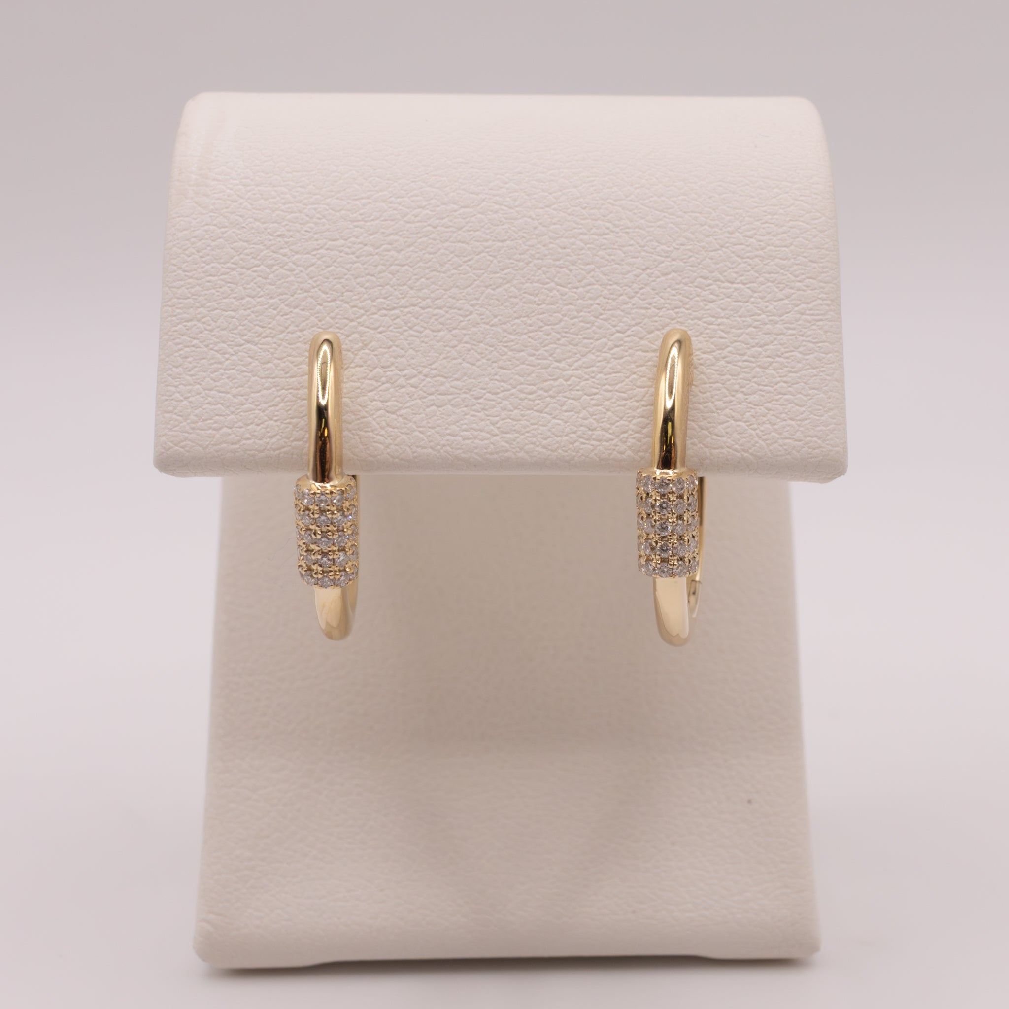 14KYG Diamond Center Segment Oval Huggie Hoop Earrings